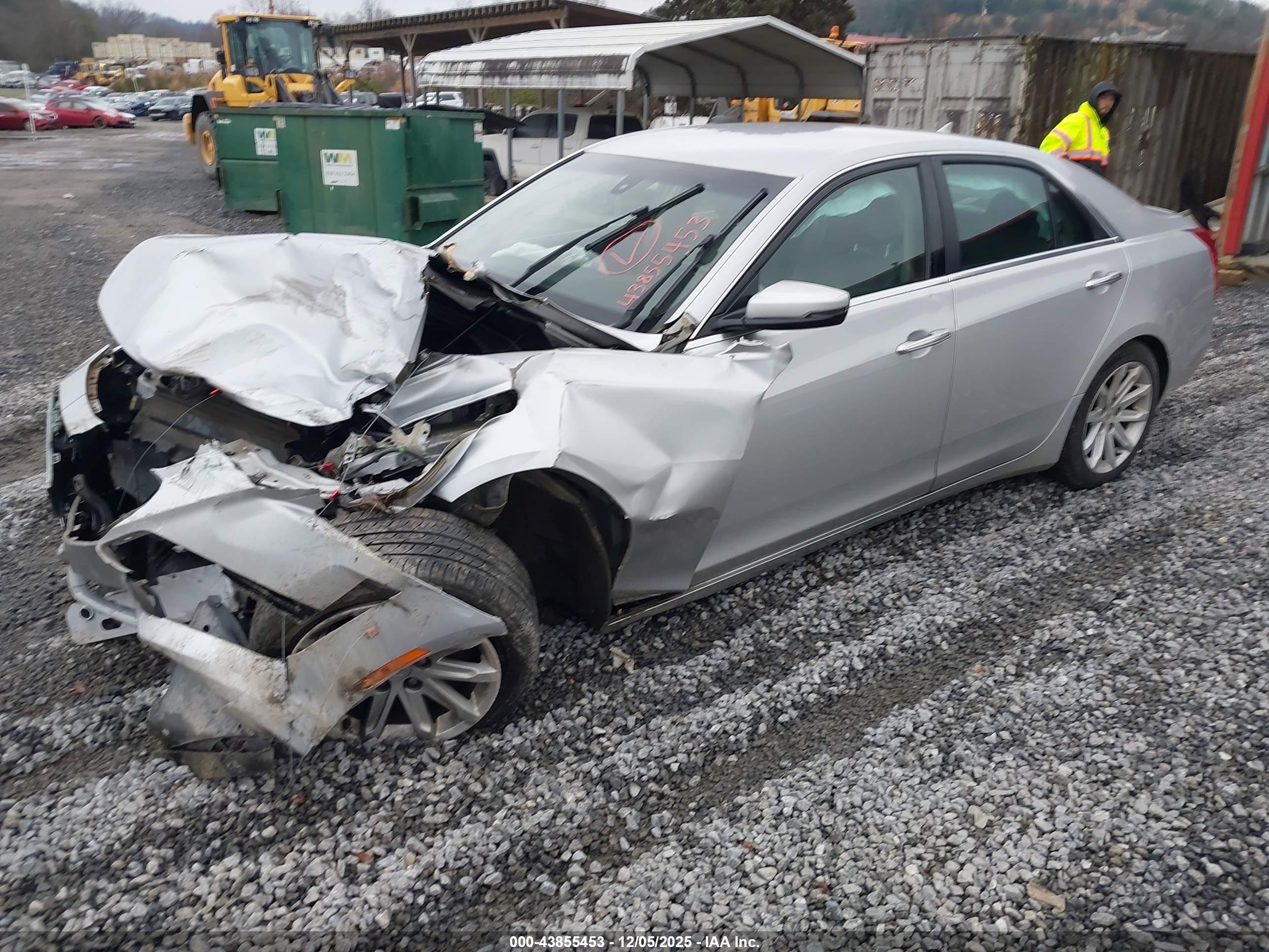 CADILLAC CTS image 2