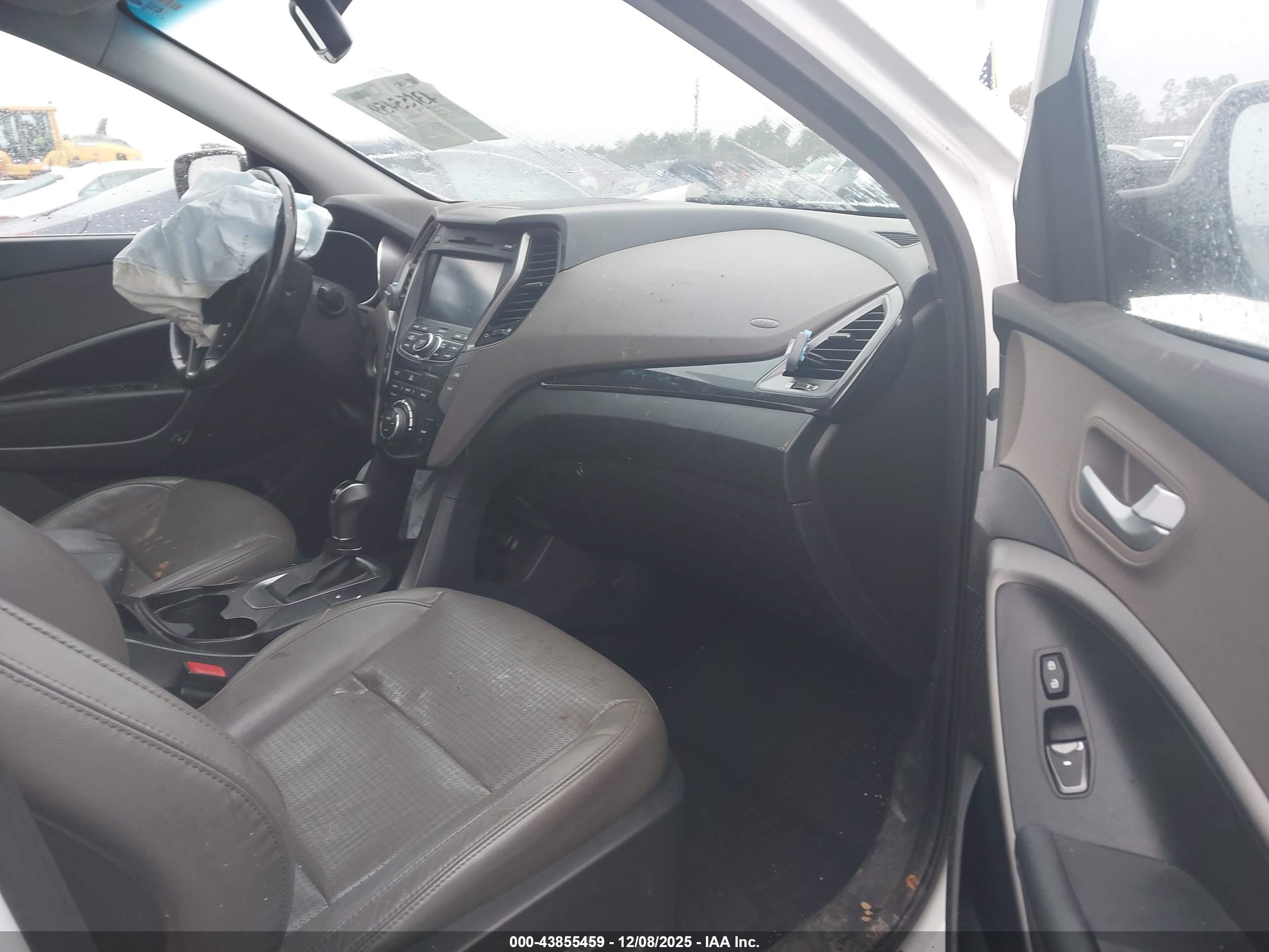 HYUNDAI SANTA image 5