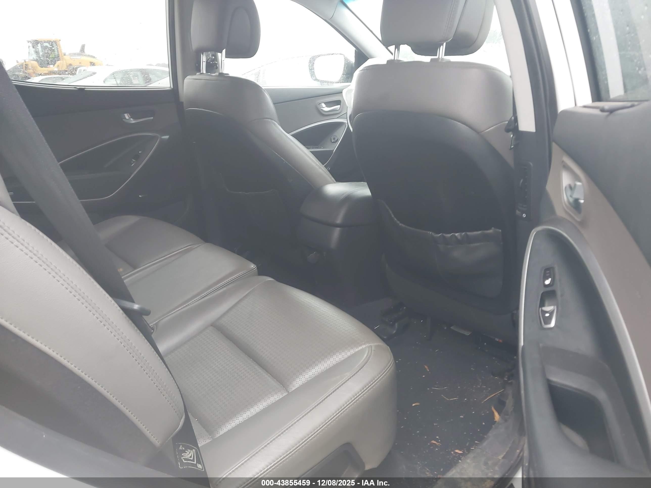 HYUNDAI SANTA image 8
