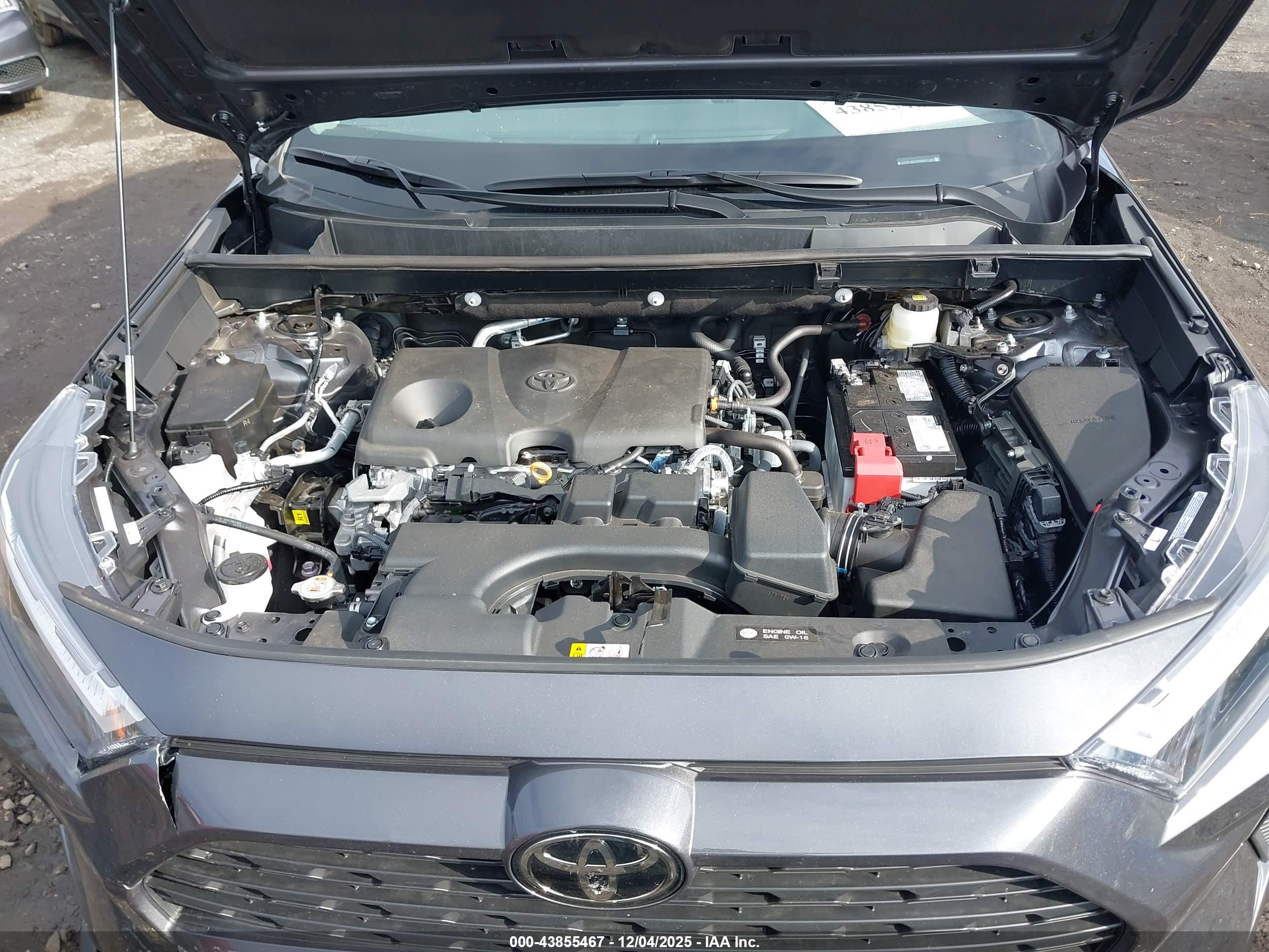 TOYOTA RAV4 image 10