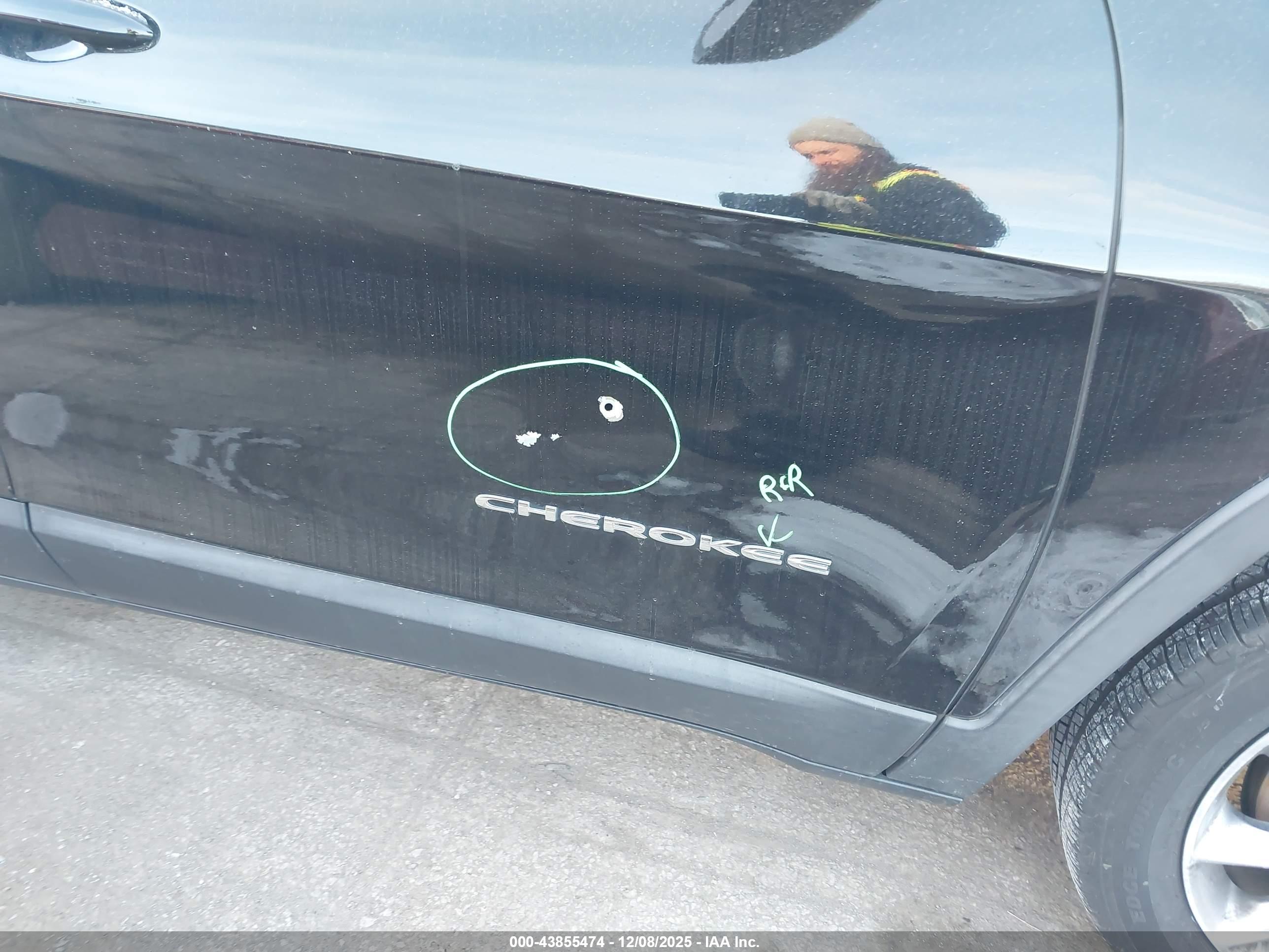 JEEP CHEROKEE image 6