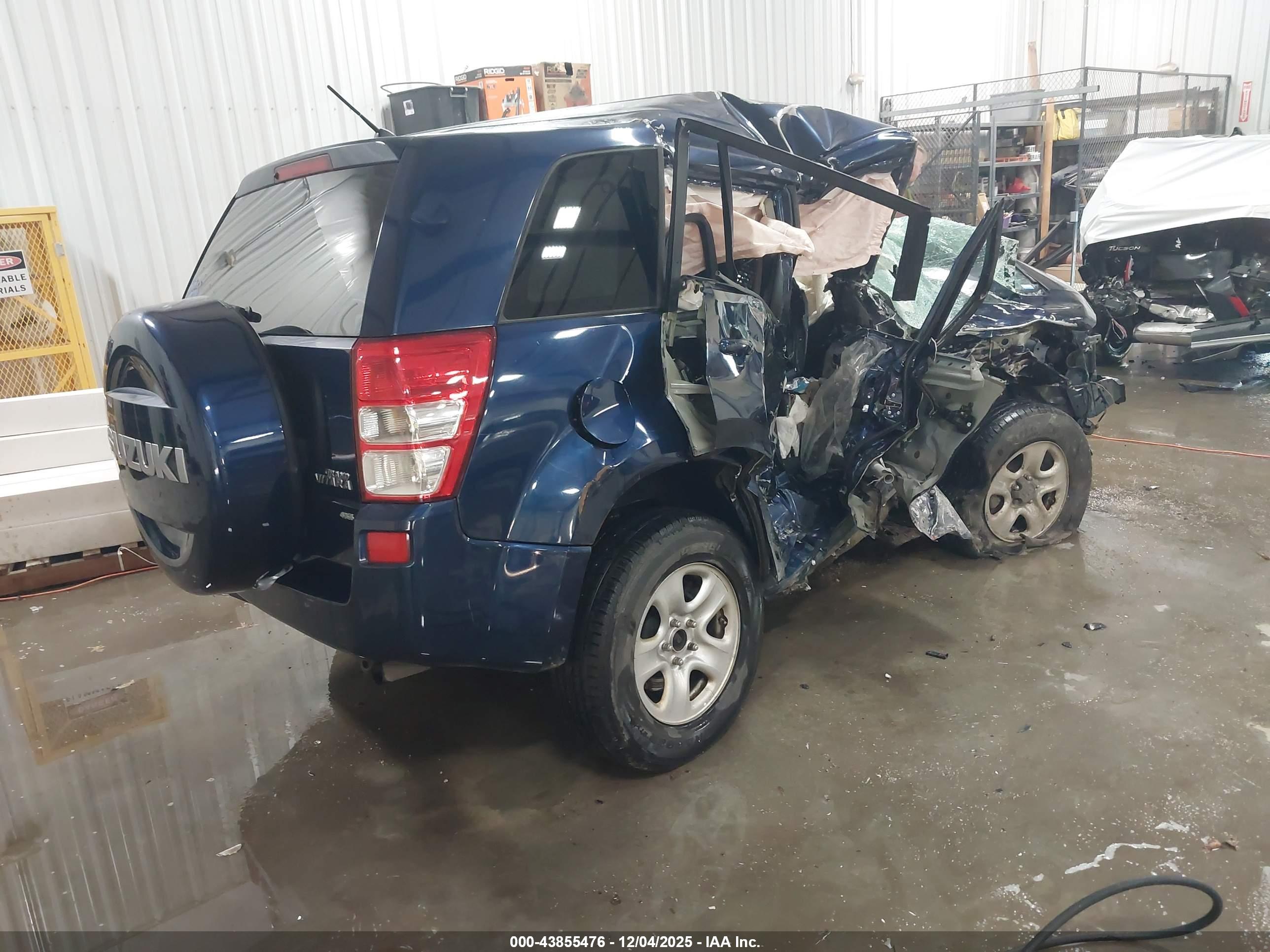 SUZUKI GRAND image 4