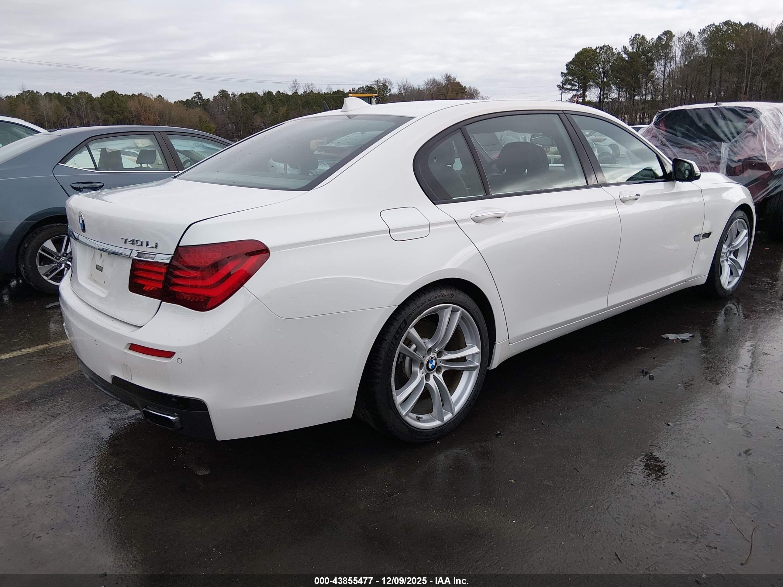 BMW 740LI image 4