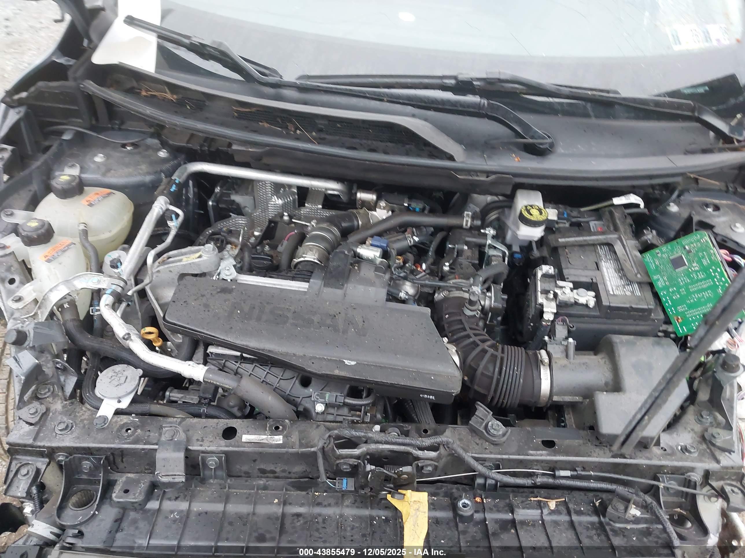 NISSAN ROGUE image 10