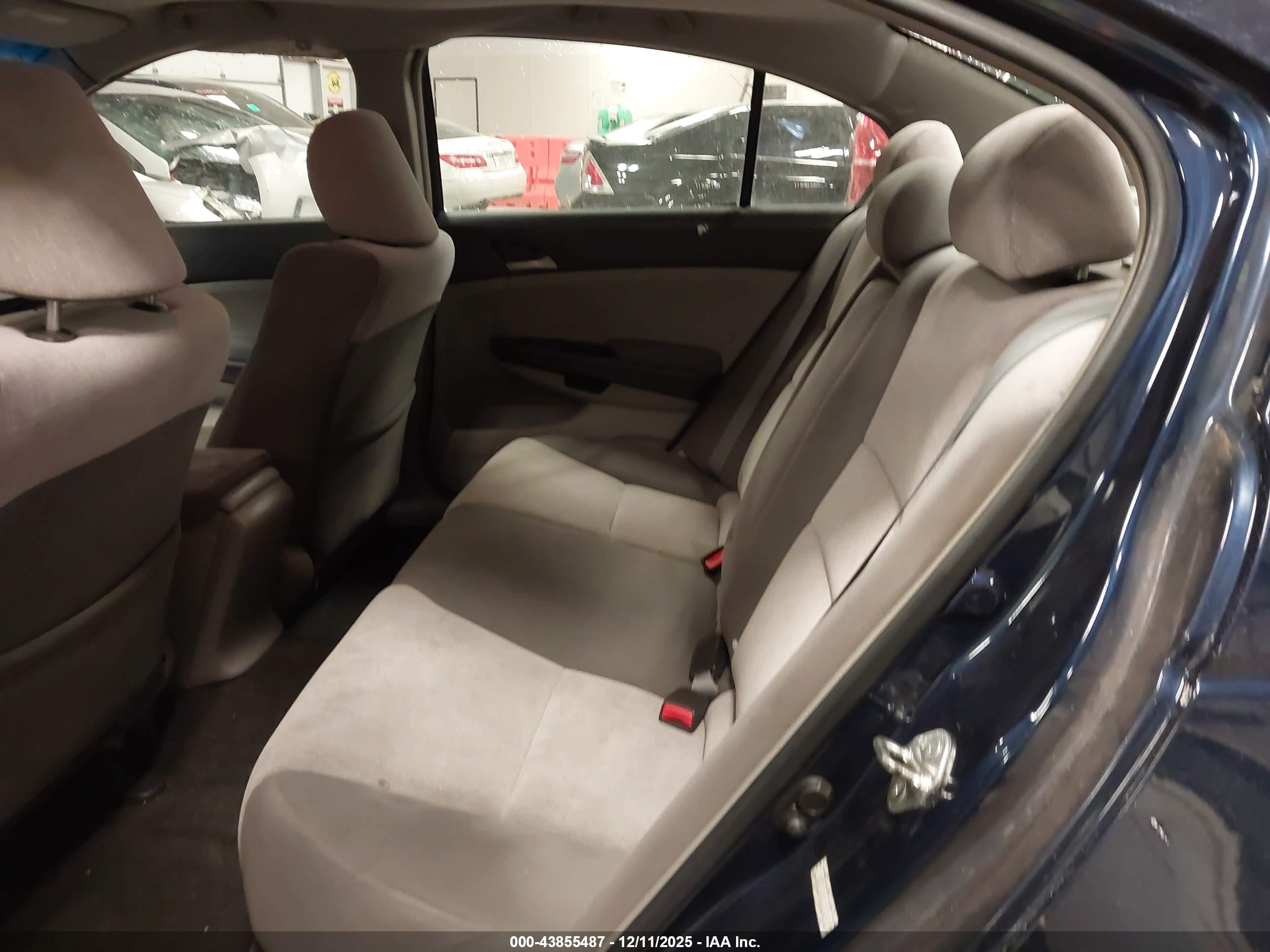HONDA ACCORD image 8