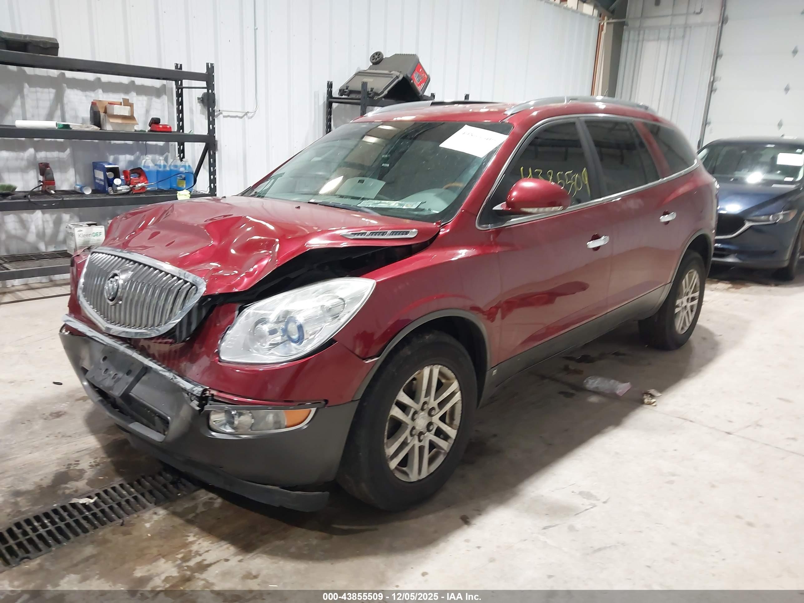 BUICK ENCLAVE image 2
