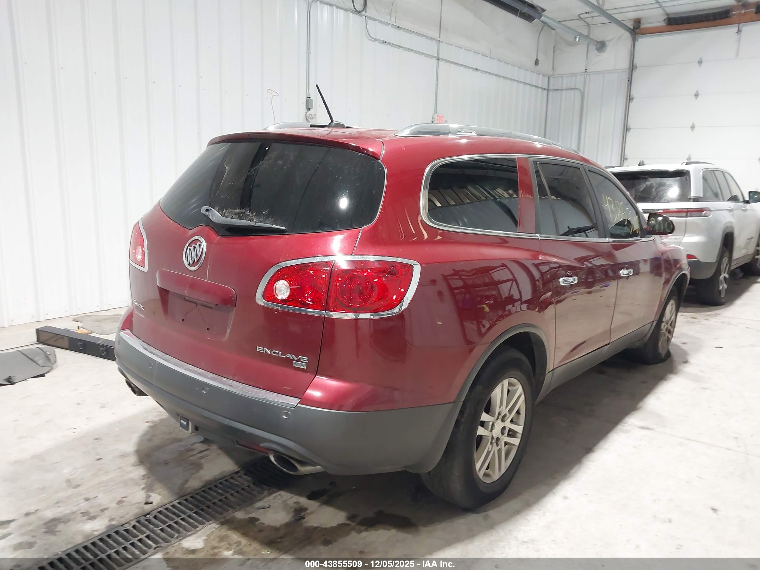 BUICK ENCLAVE image 4