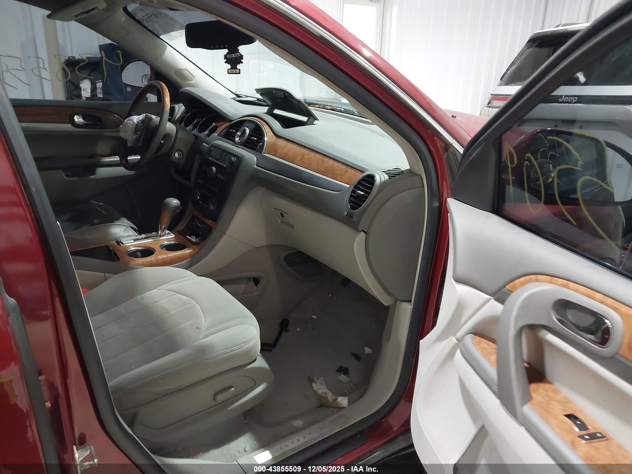 BUICK ENCLAVE image 5