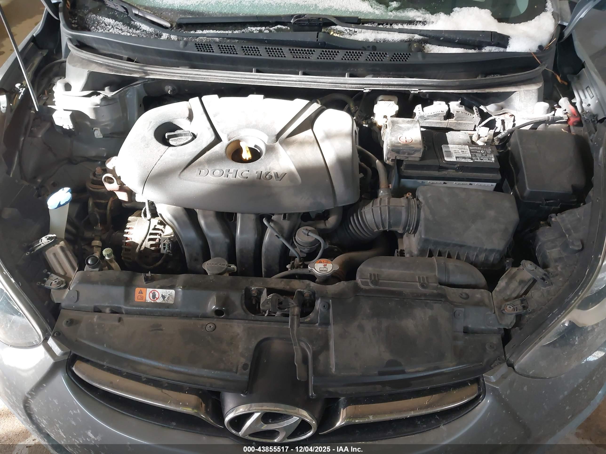 HYUNDAI ELANTRA image 10