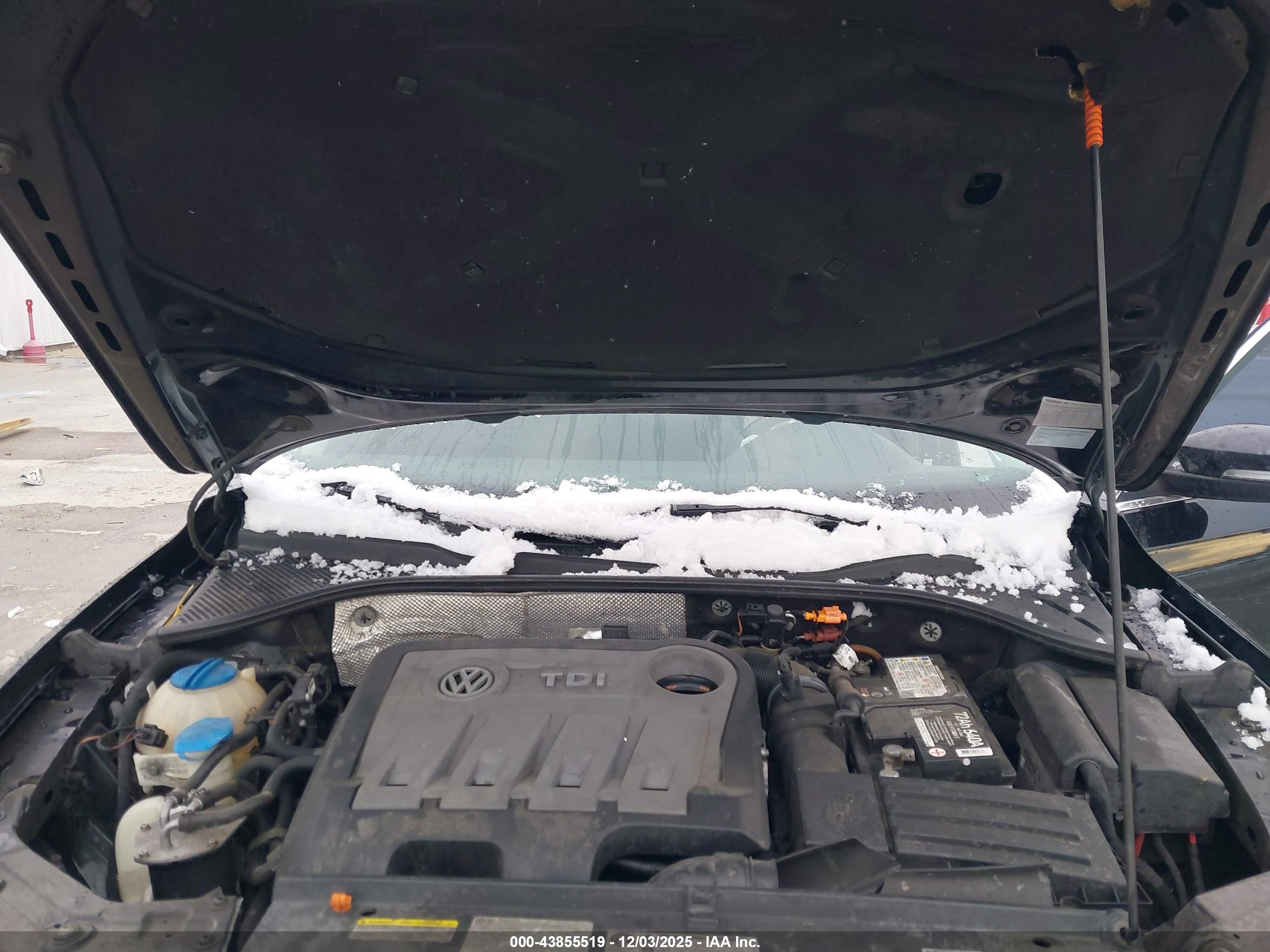 VOLKSWAGEN PASSAT image 10