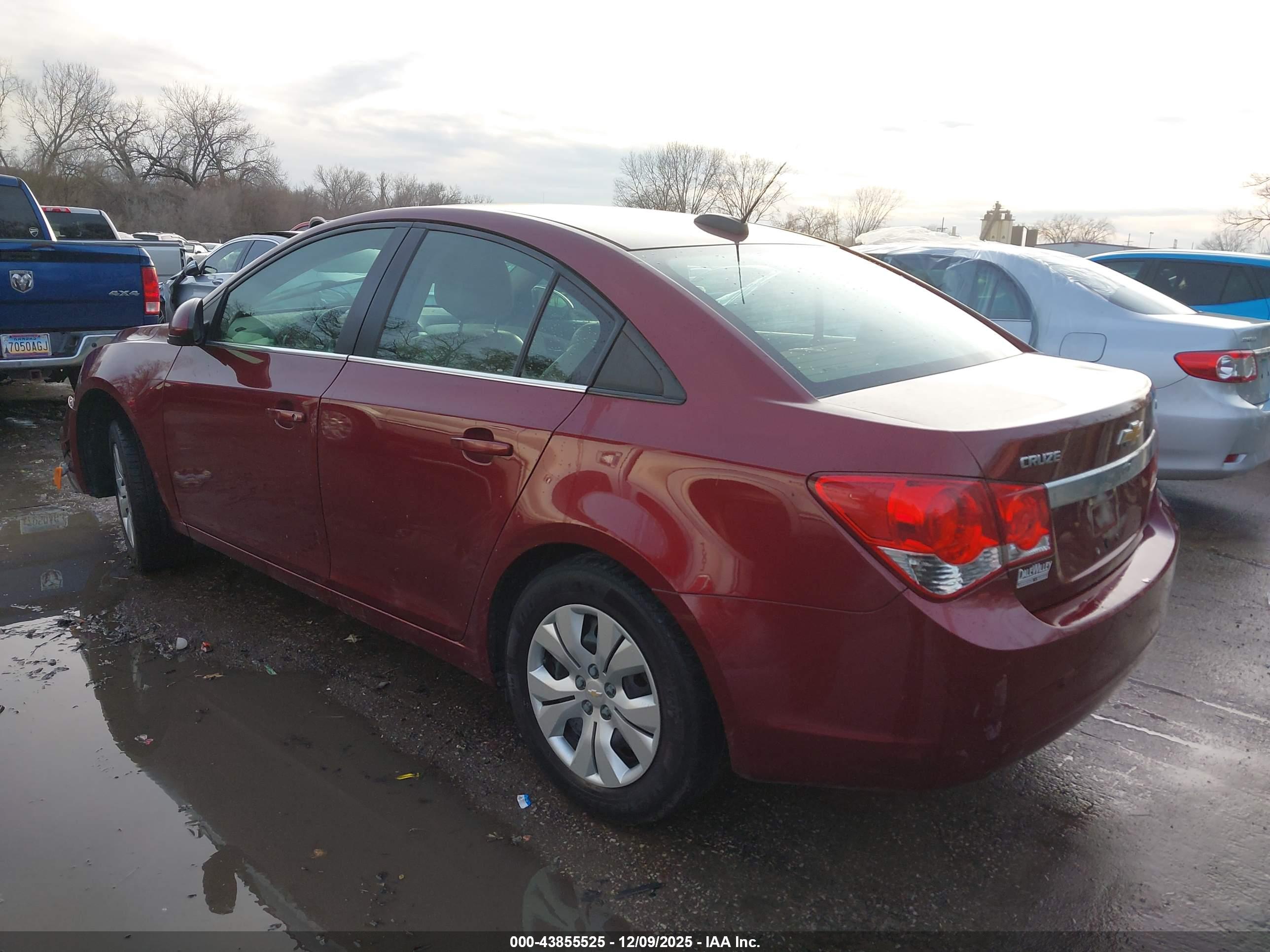 CHEVROLET CRUZE image 3