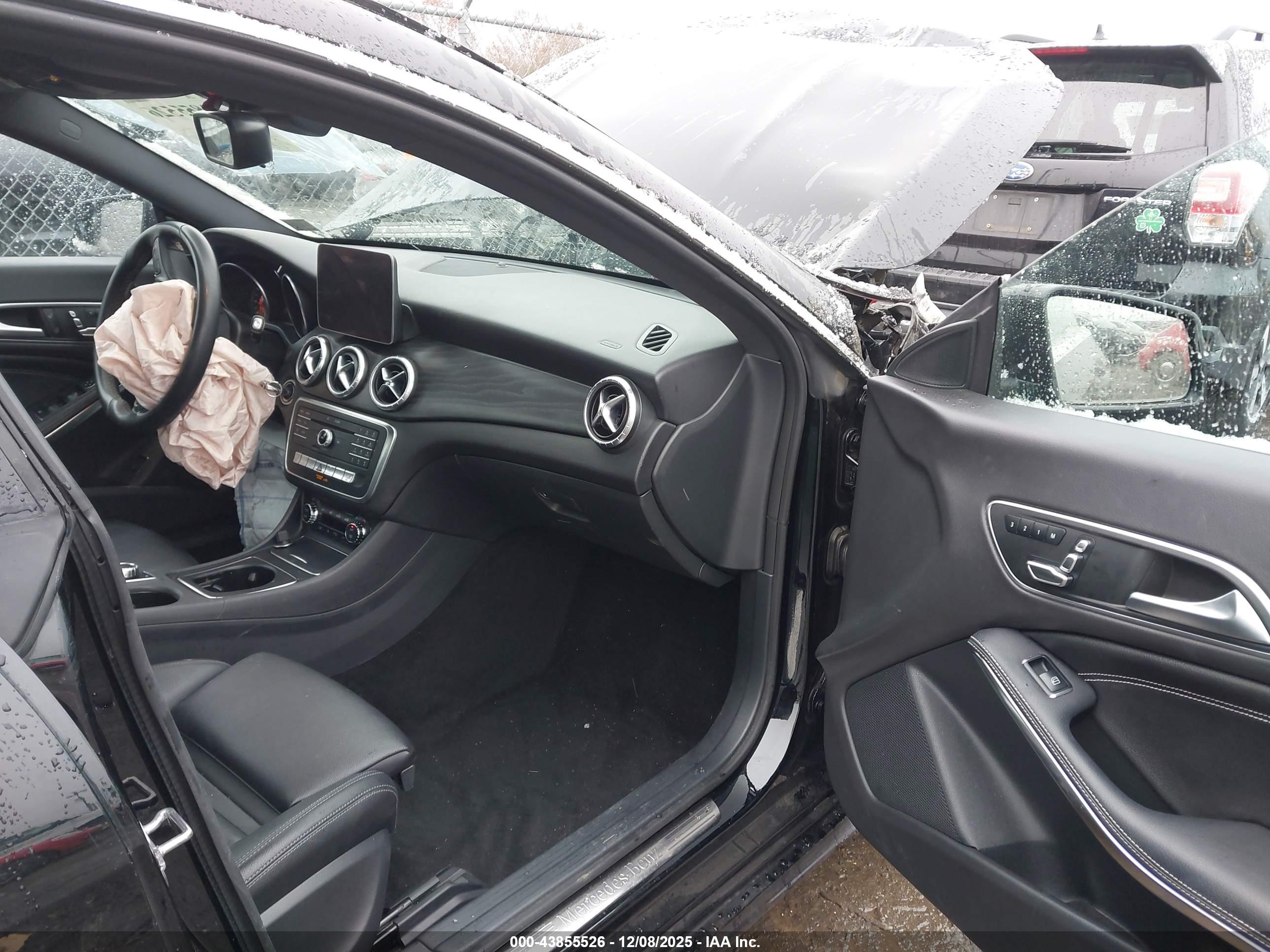 MERCEDES-BENZ CLA image 5
