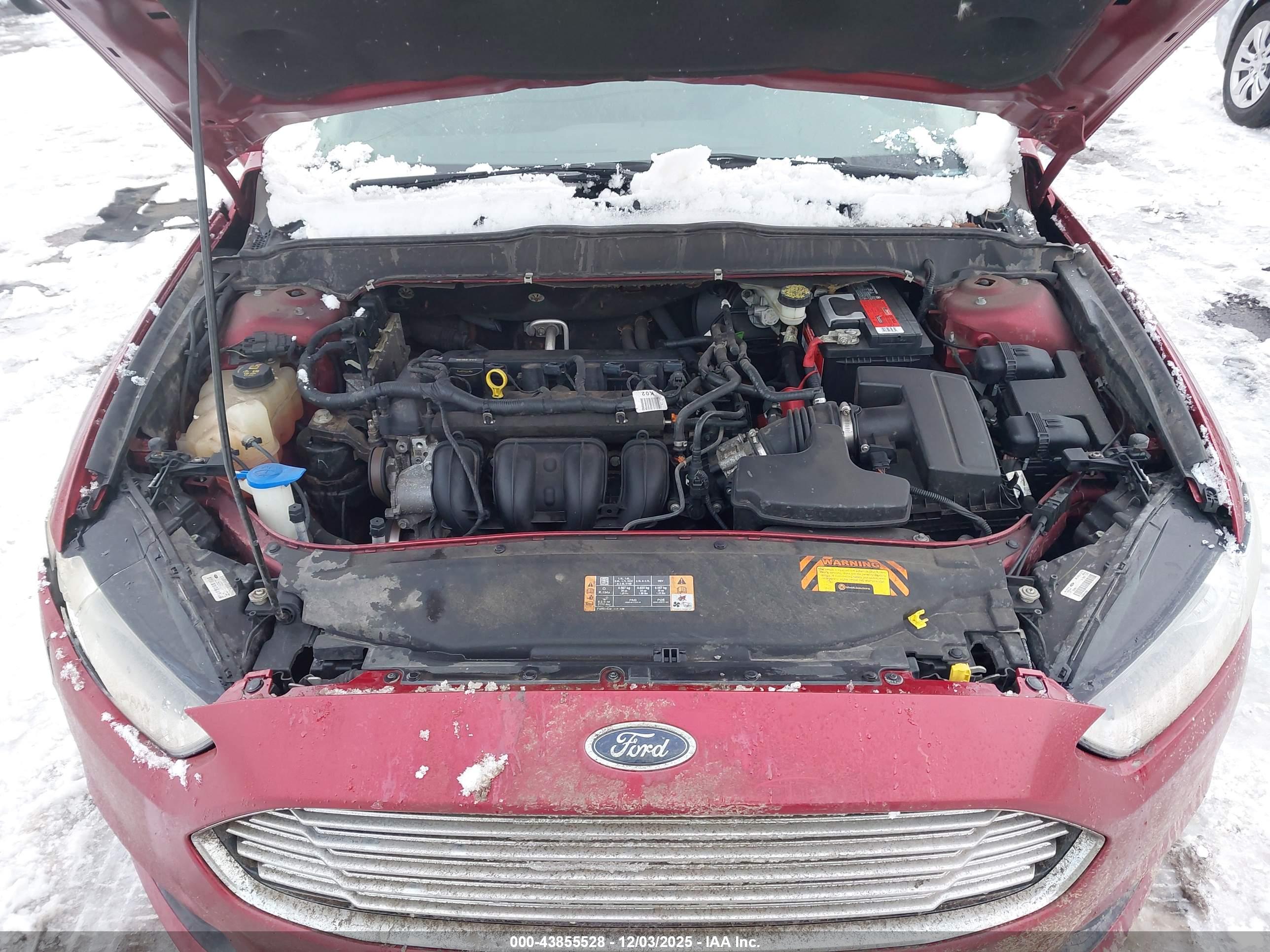 FORD FUSION image 10
