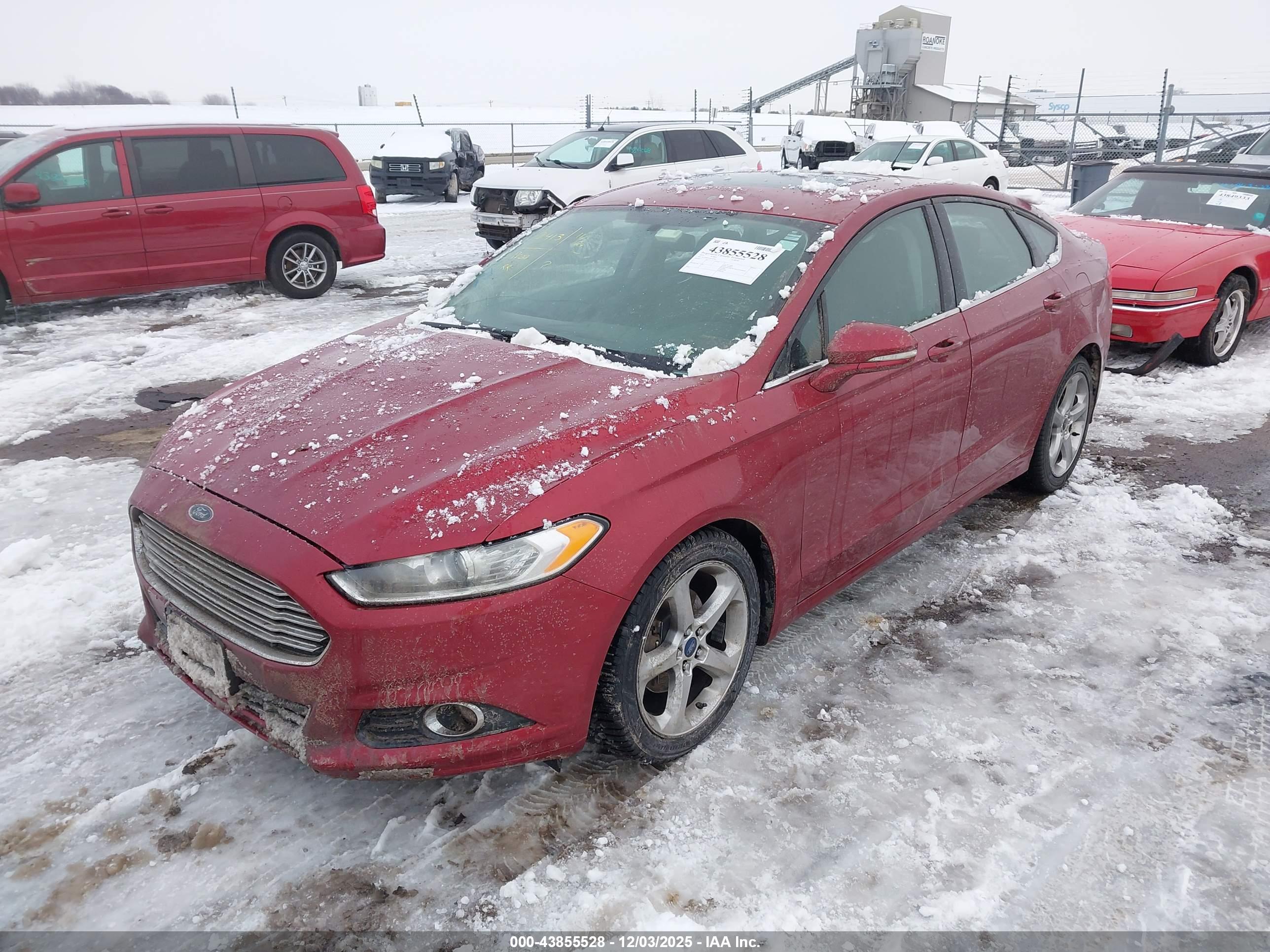 FORD FUSION image 2