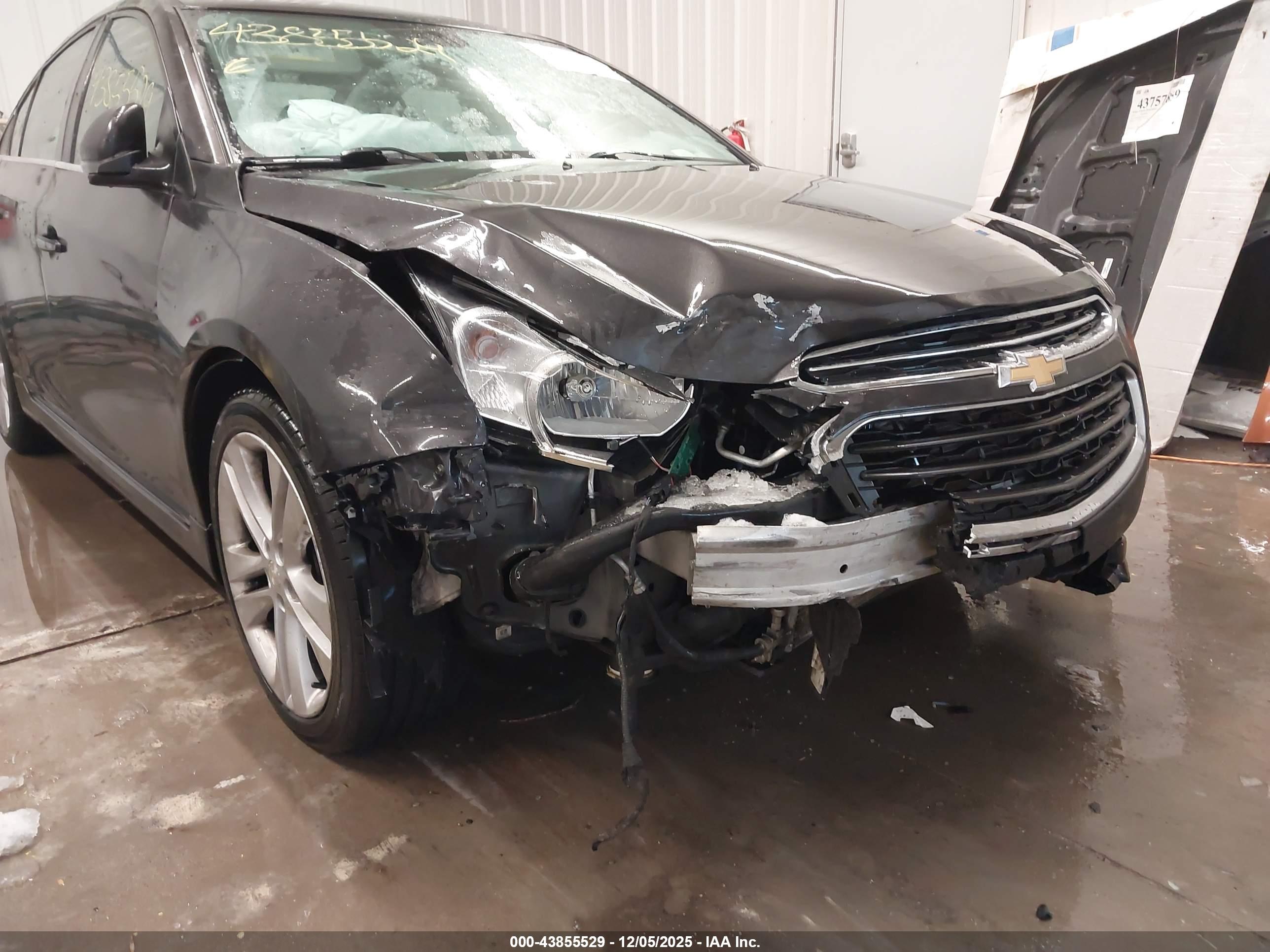 CHEVROLET CRUZE image 6