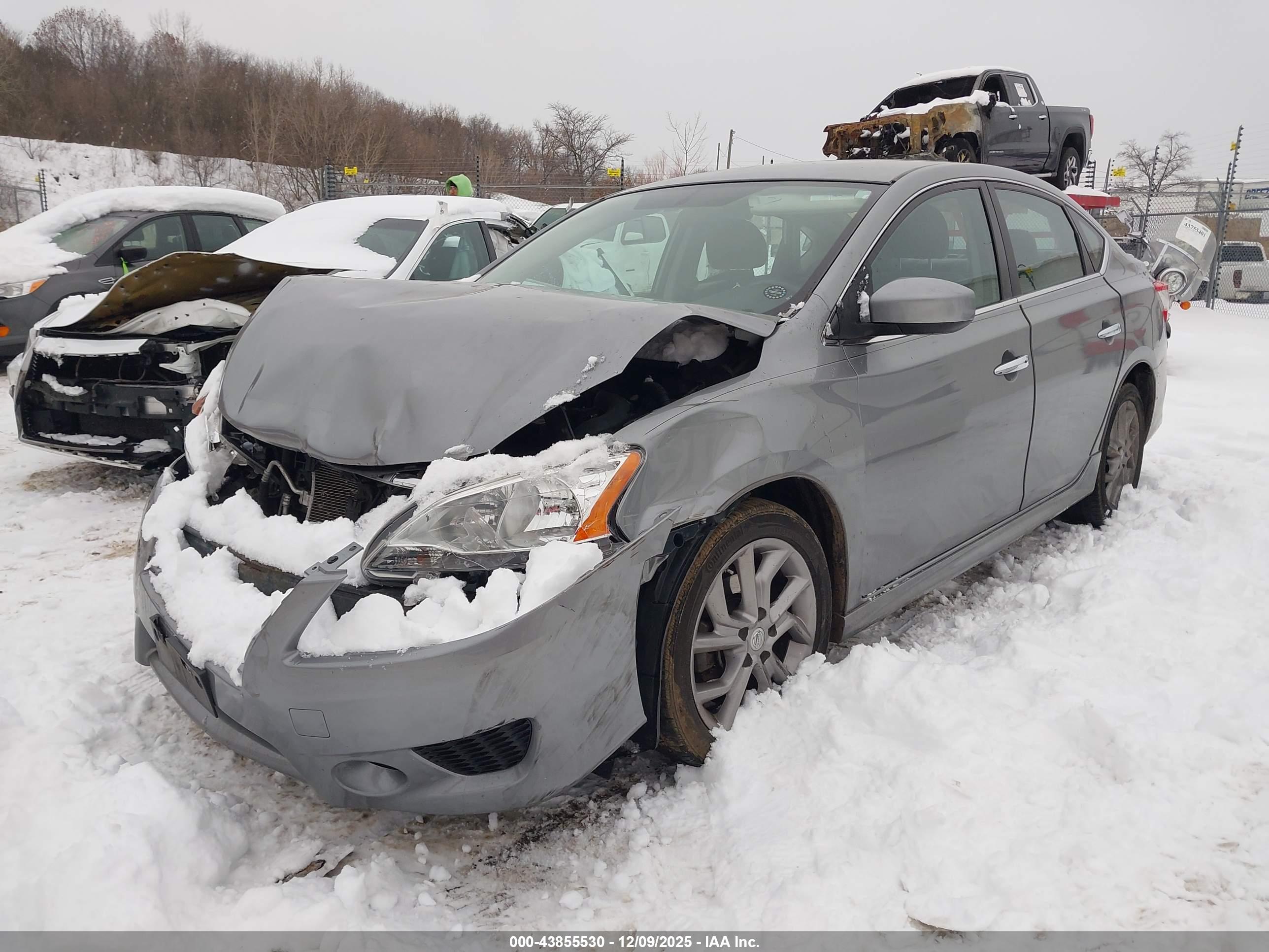 NISSAN SENTRA image 2