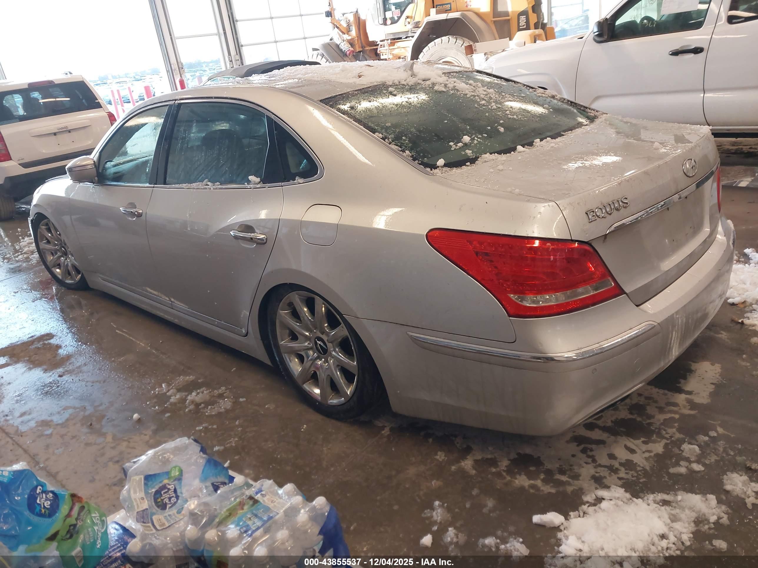 HYUNDAI EQUUS image 3