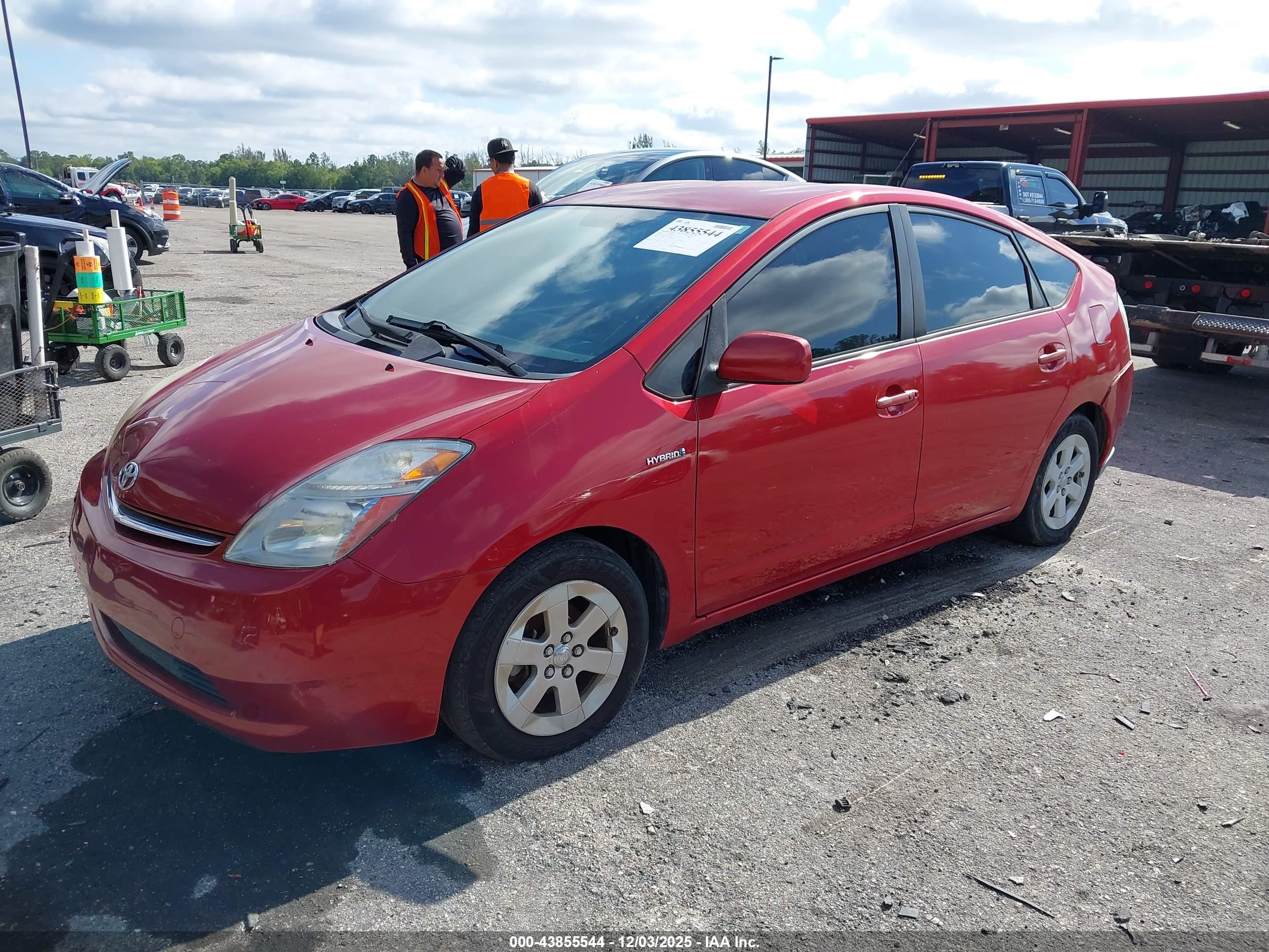 TOYOTA PRIUS image 2
