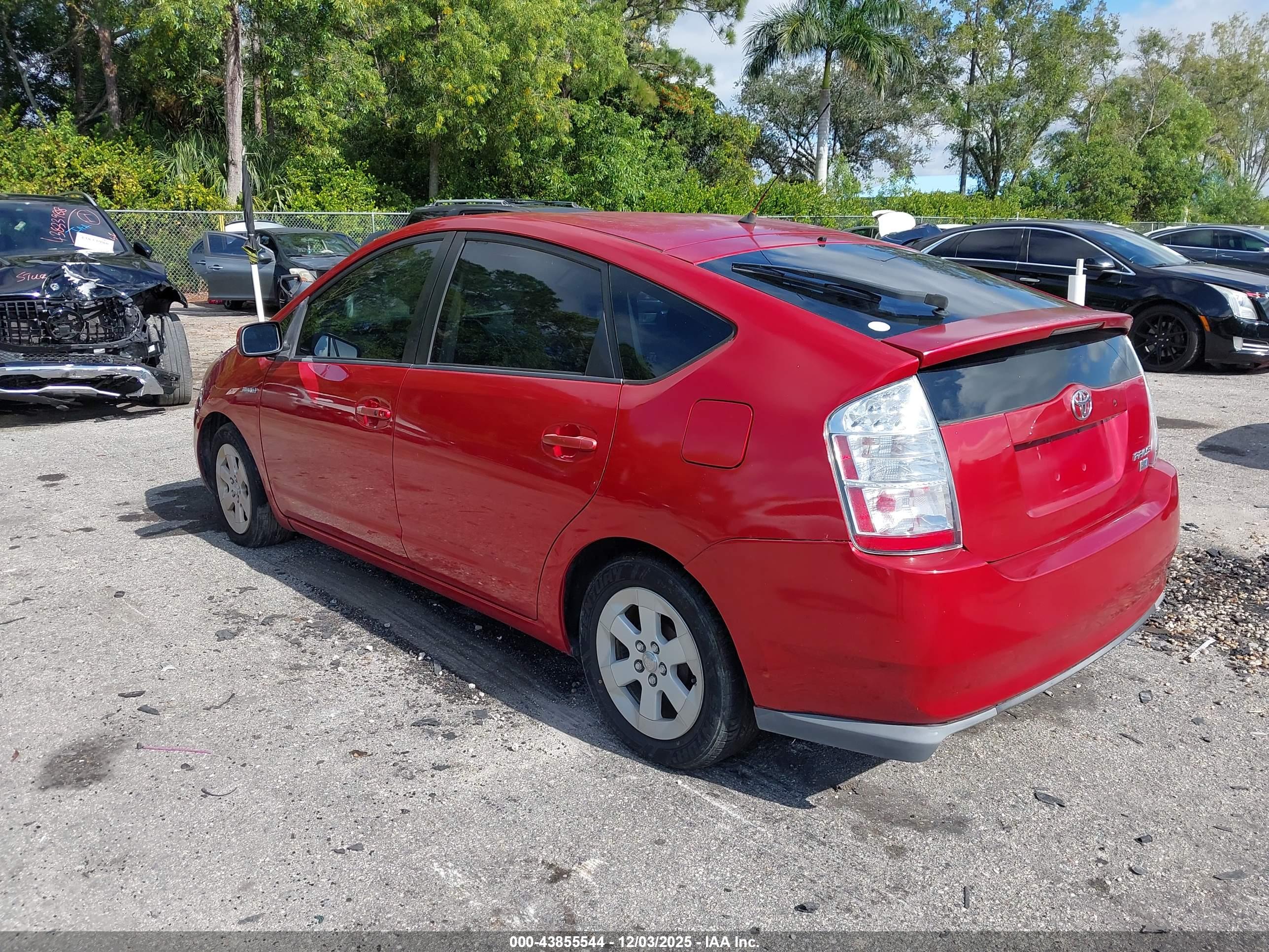 TOYOTA PRIUS image 3