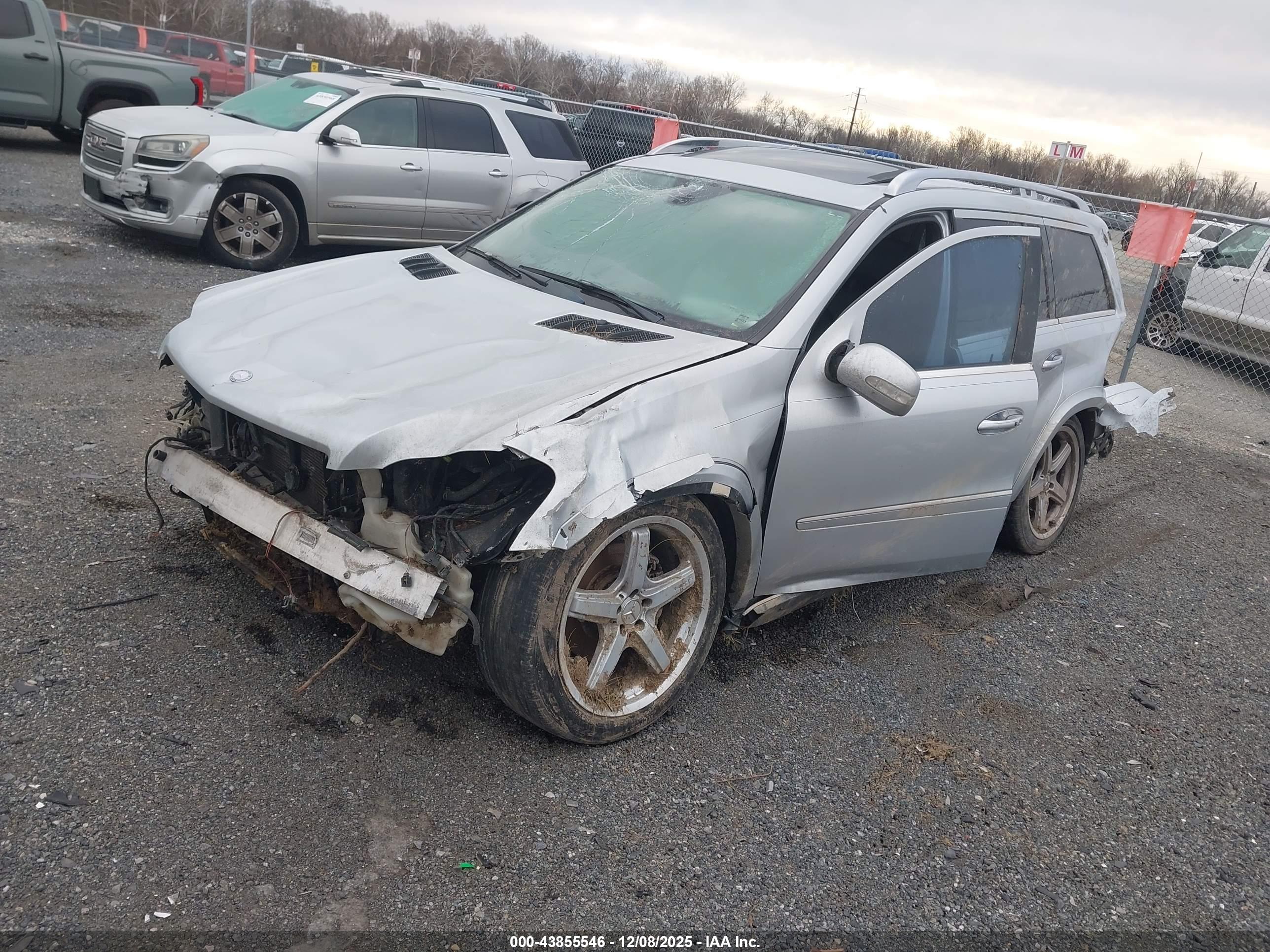 MERCEDES-BENZ GL image 2