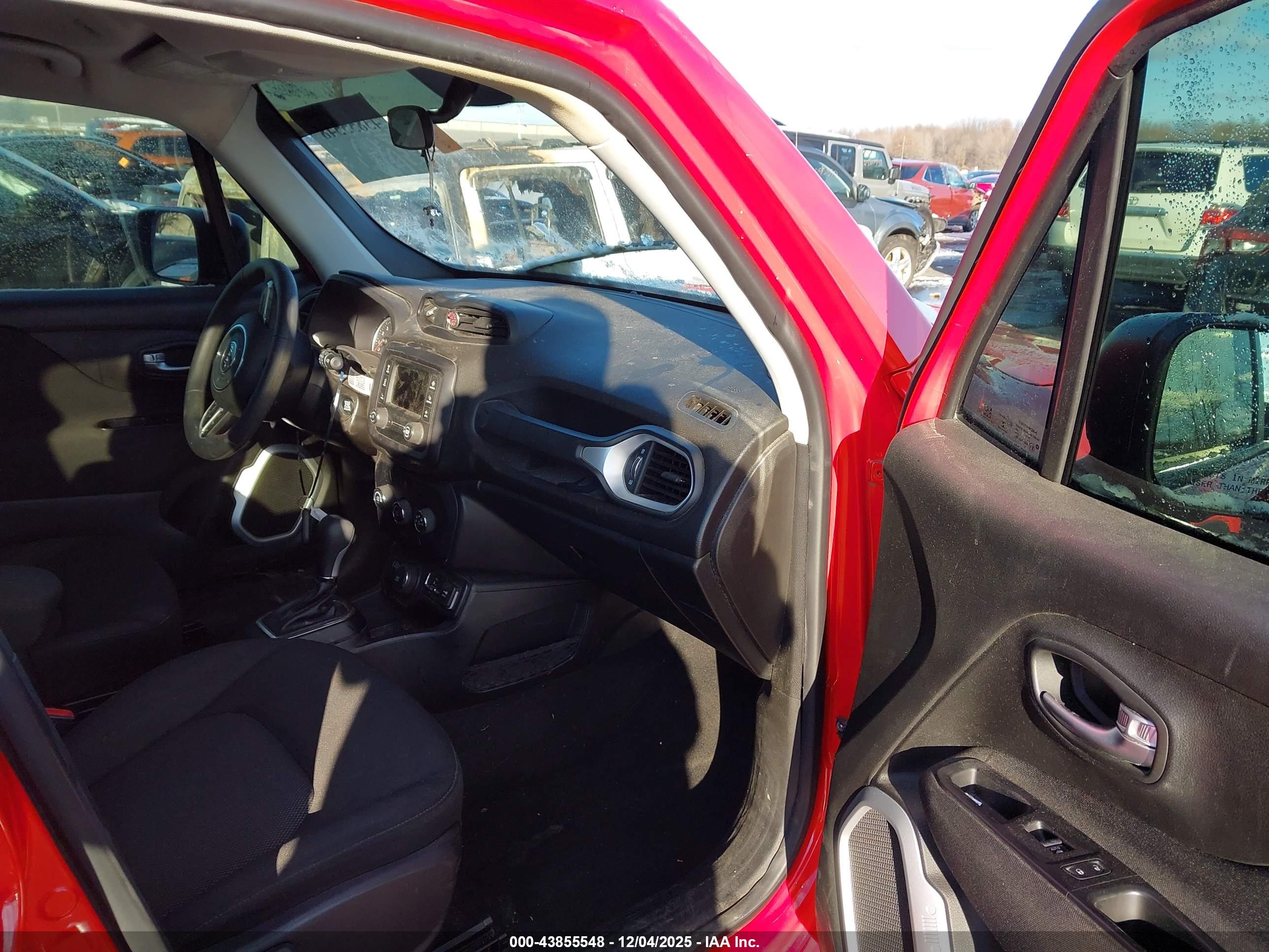 JEEP RENEGADE image 5