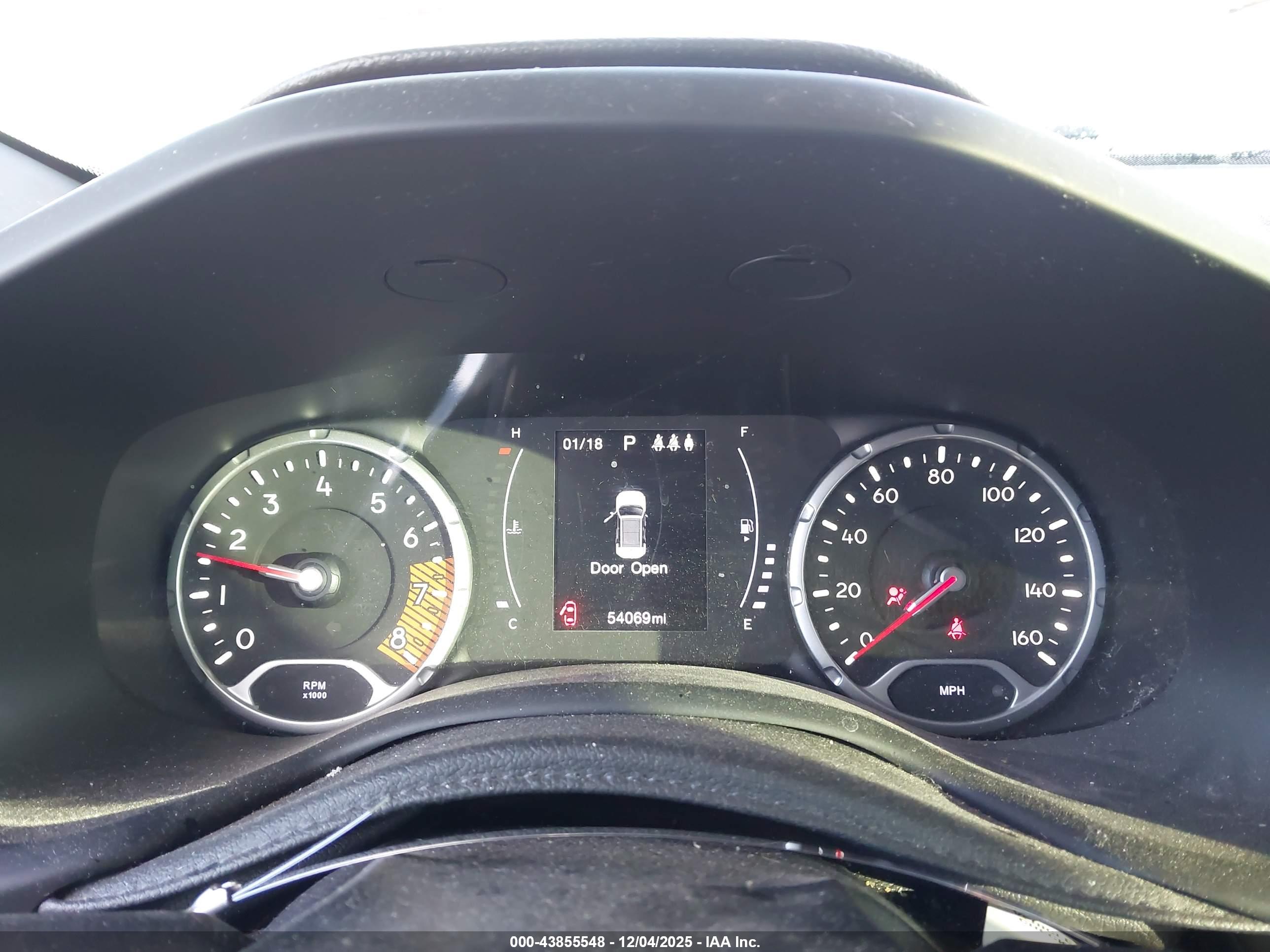 JEEP RENEGADE image 7