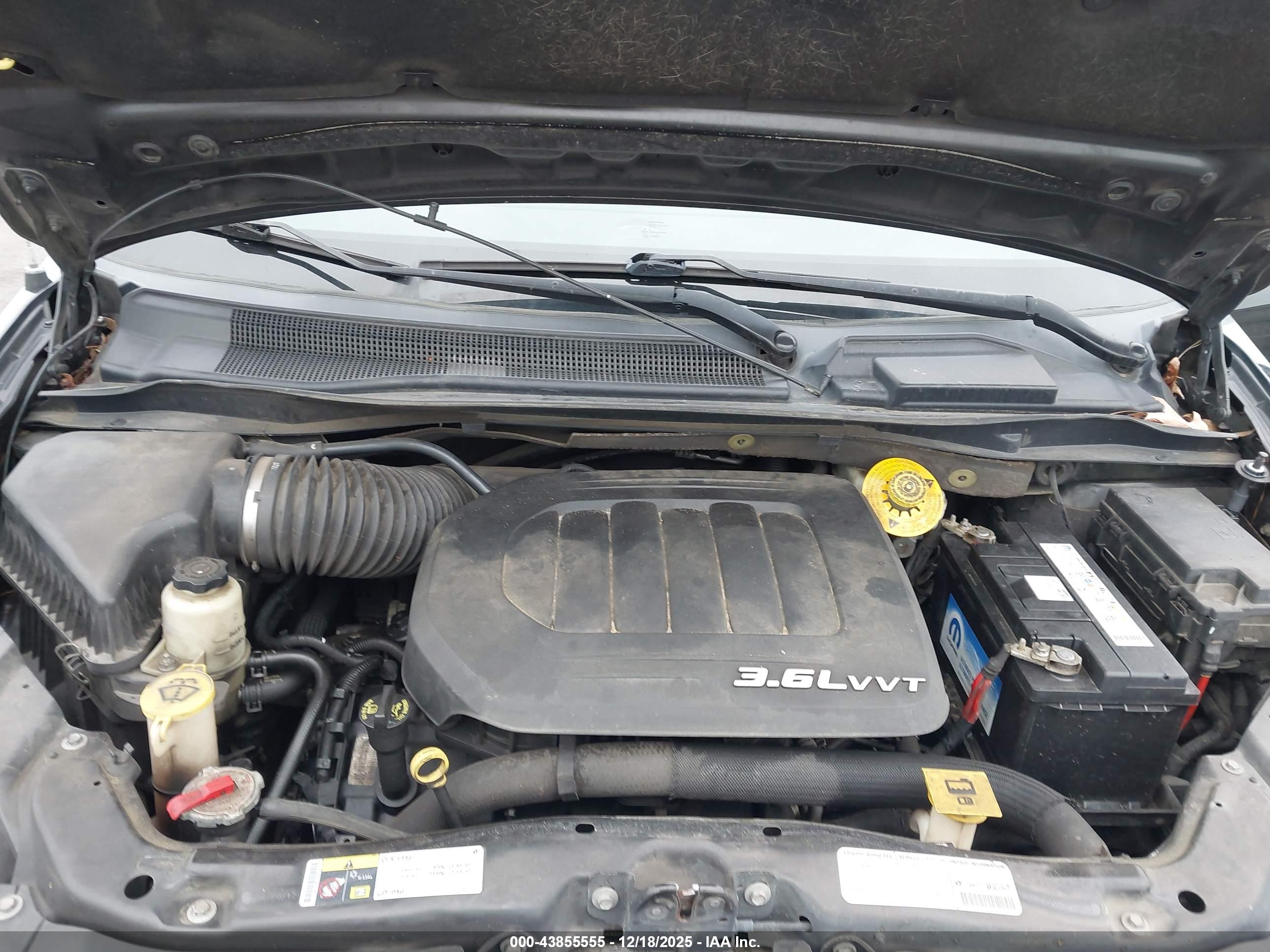 CHRYSLER TOWN image 10