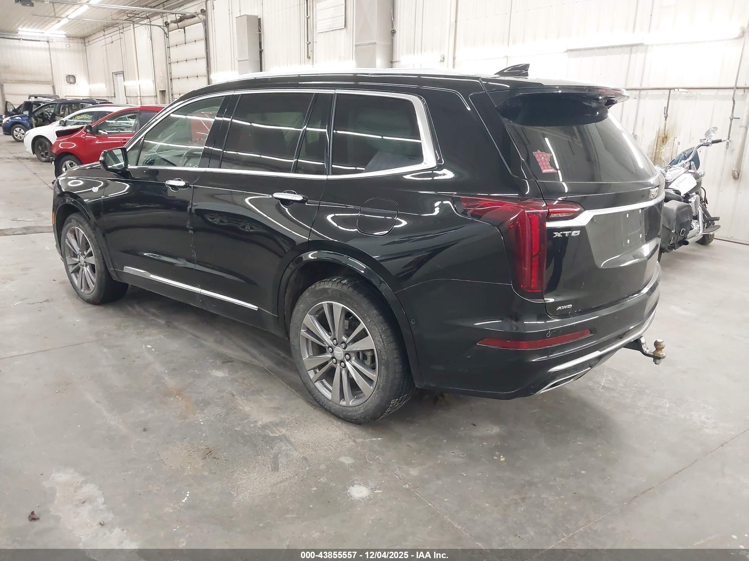 CADILLAC XT6 image 3
