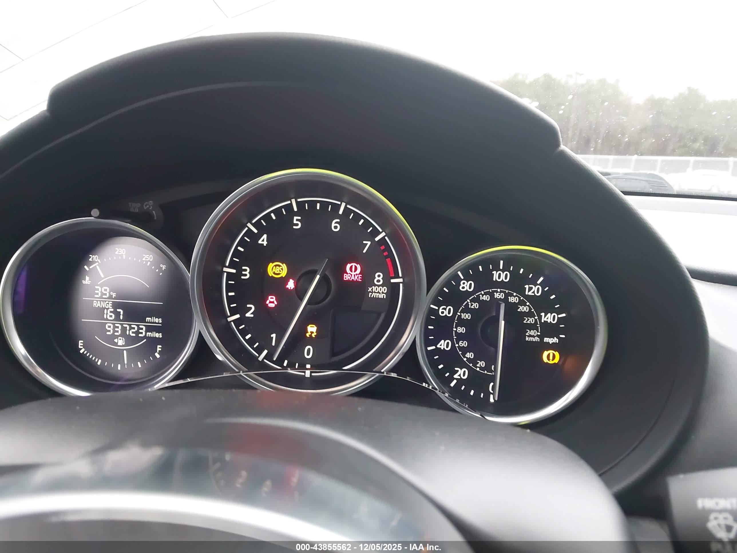 MAZDA MX-5 image 7