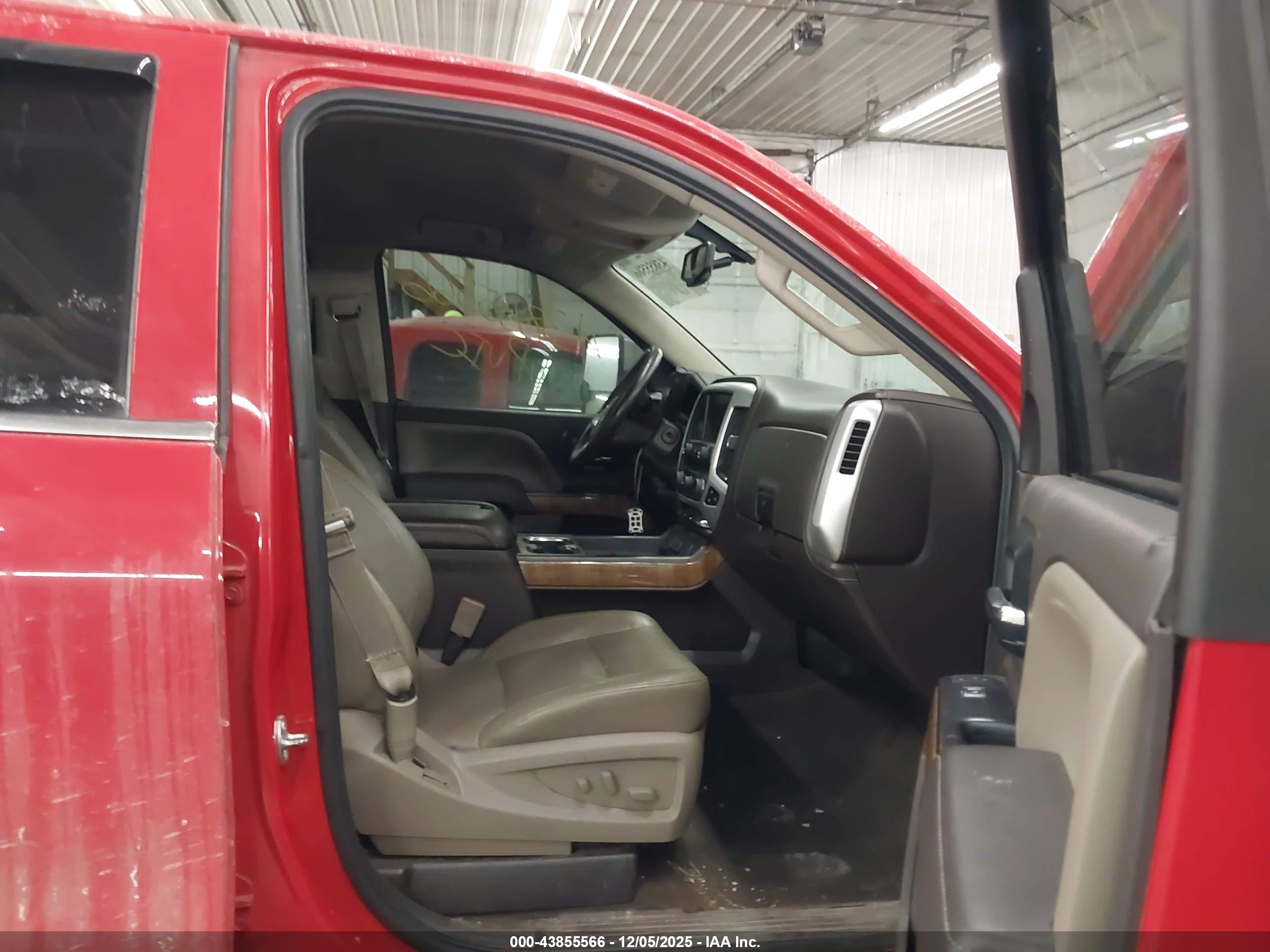 GMC SIERRA image 5