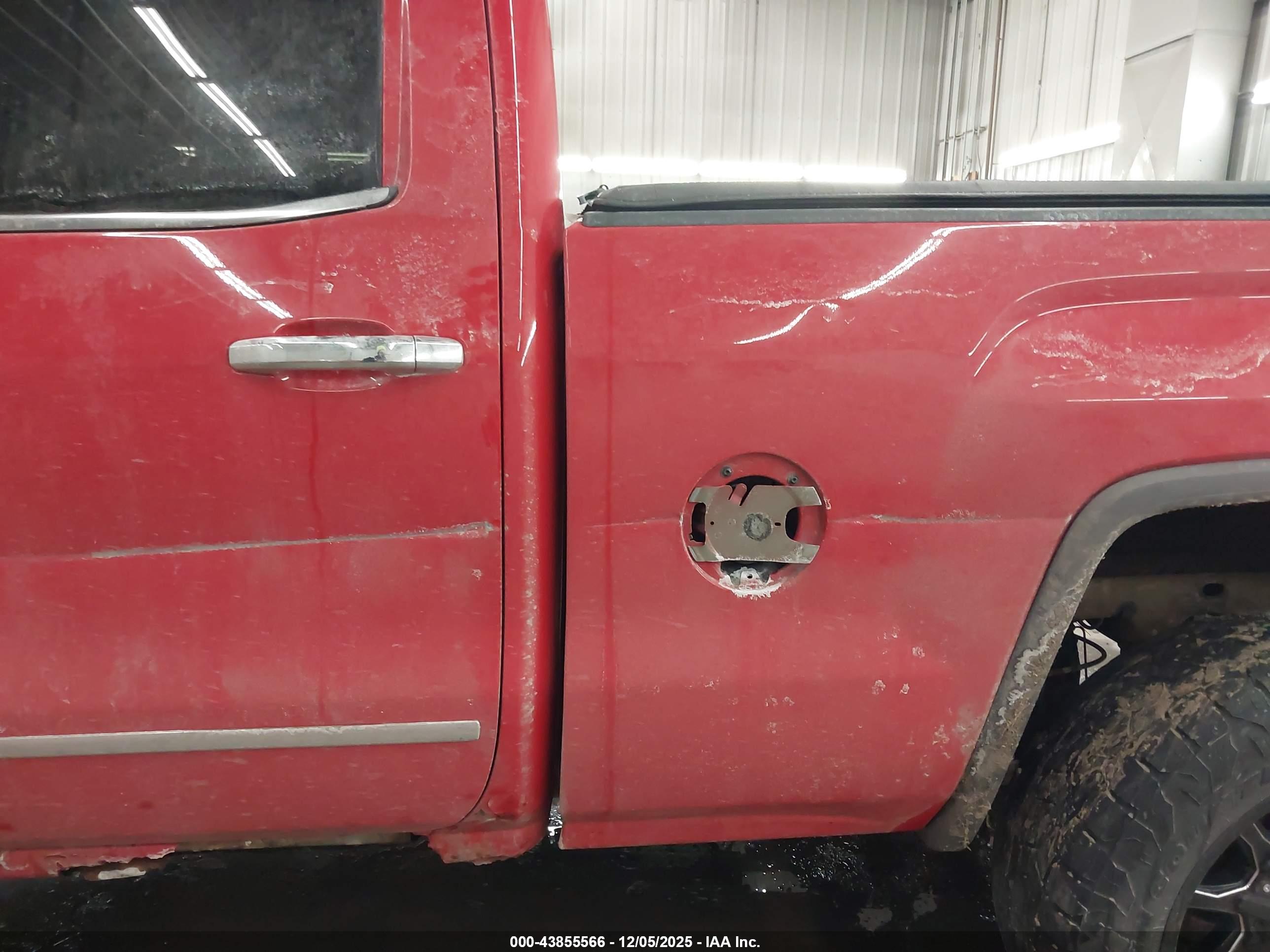 GMC SIERRA image 6