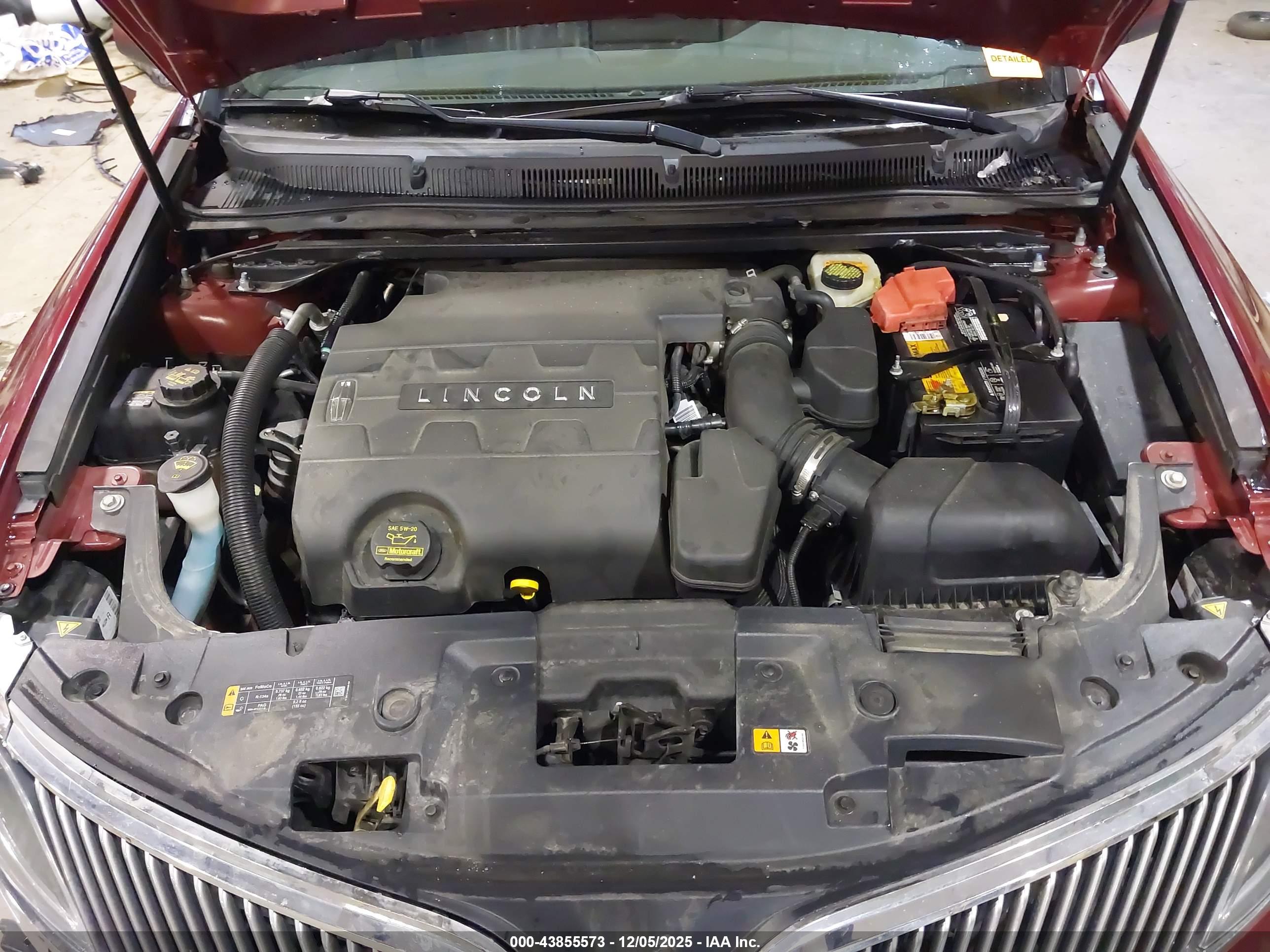 LINCOLN MKS image 10
