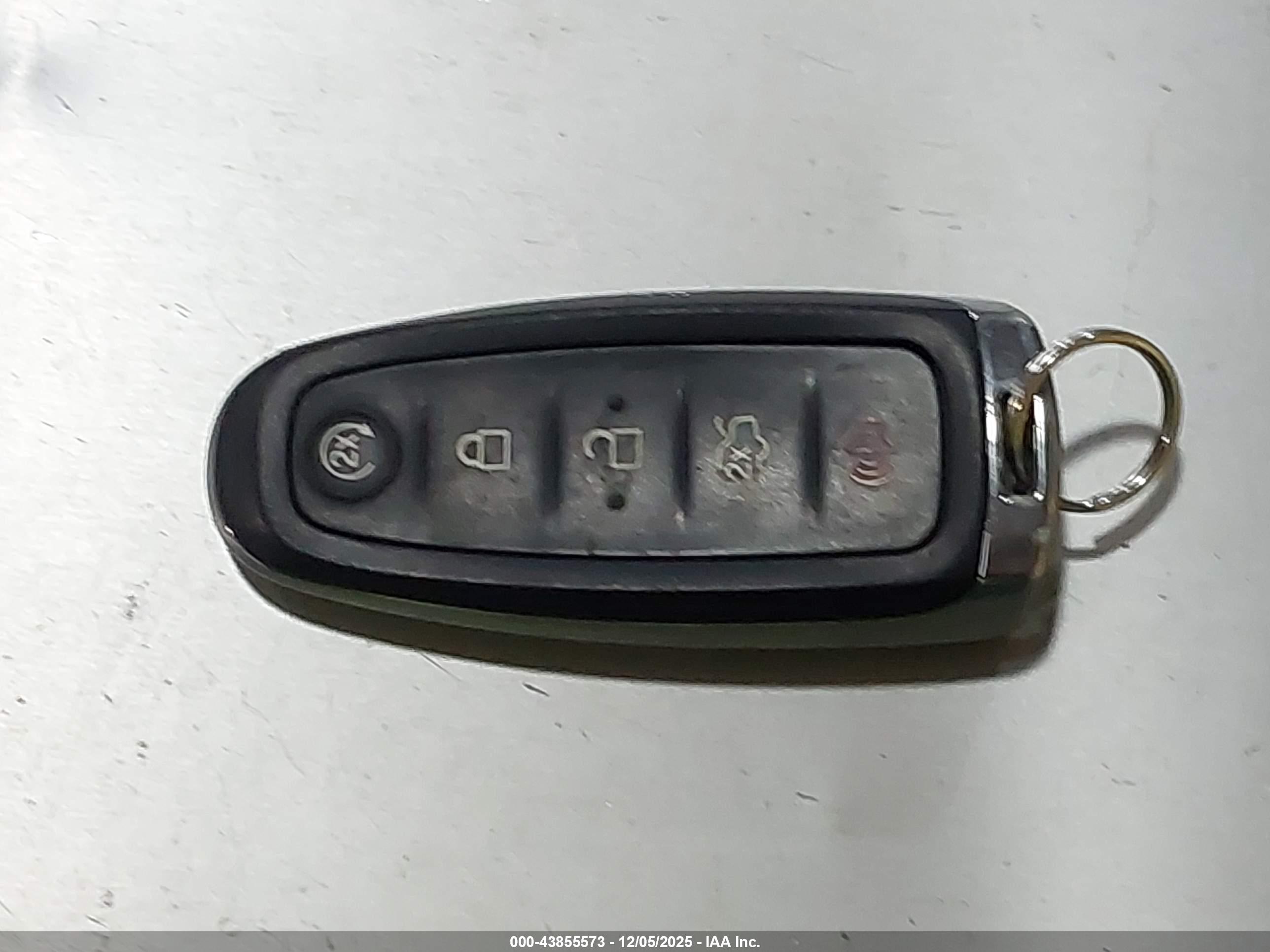 LINCOLN MKS image 11
