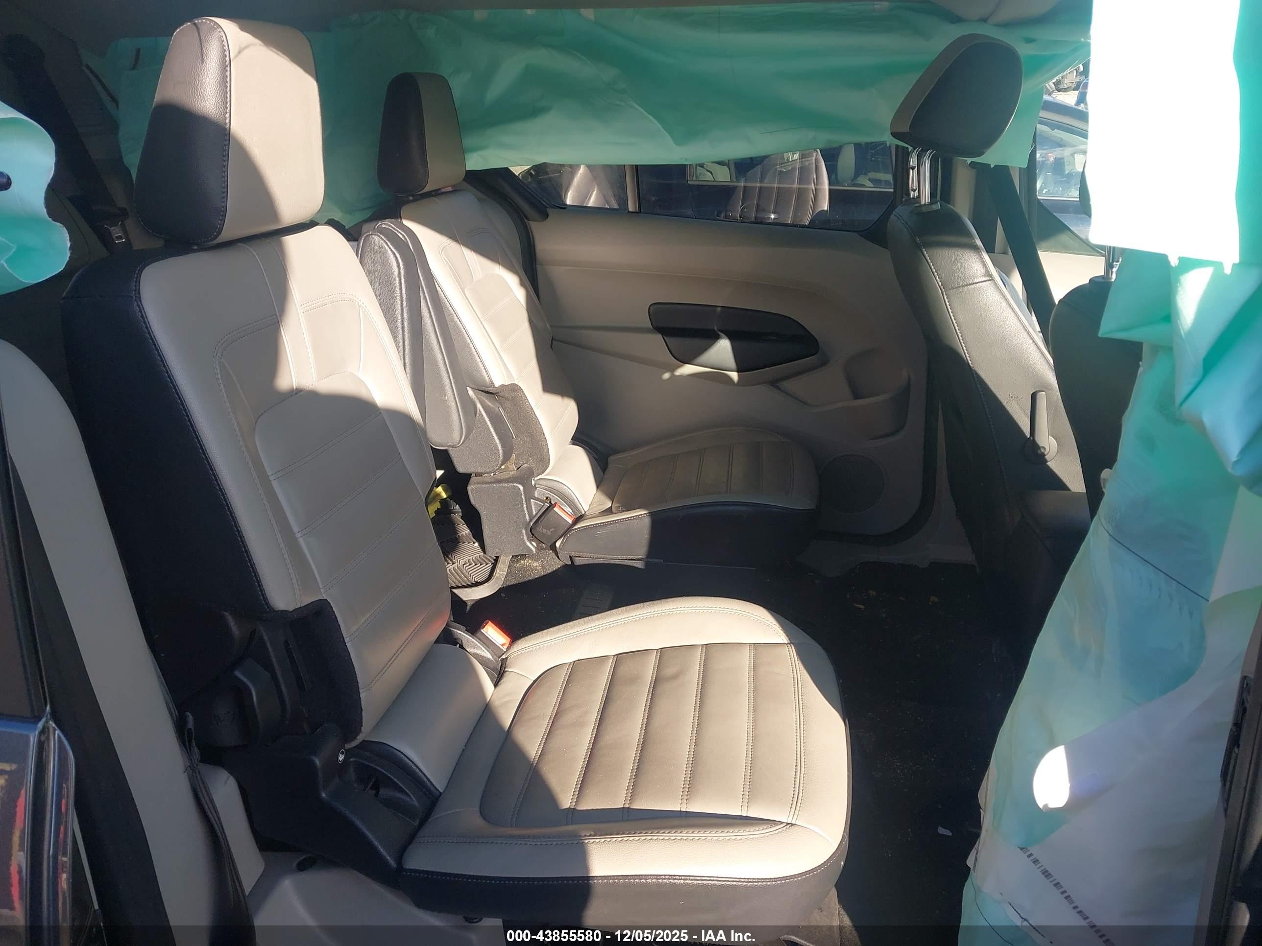 FORD TRANSIT image 8
