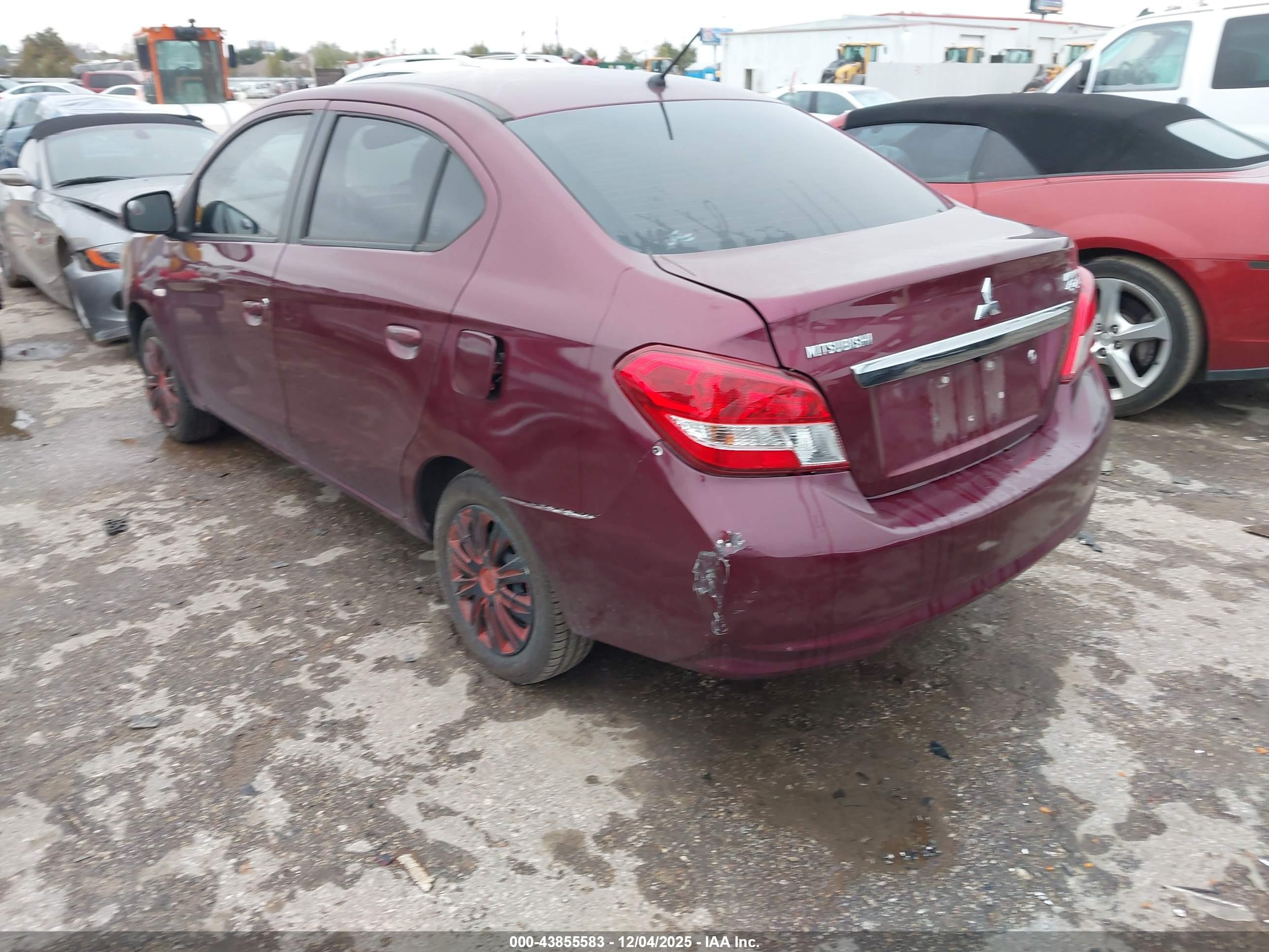 MITSUBISHI MIRAGE image 3