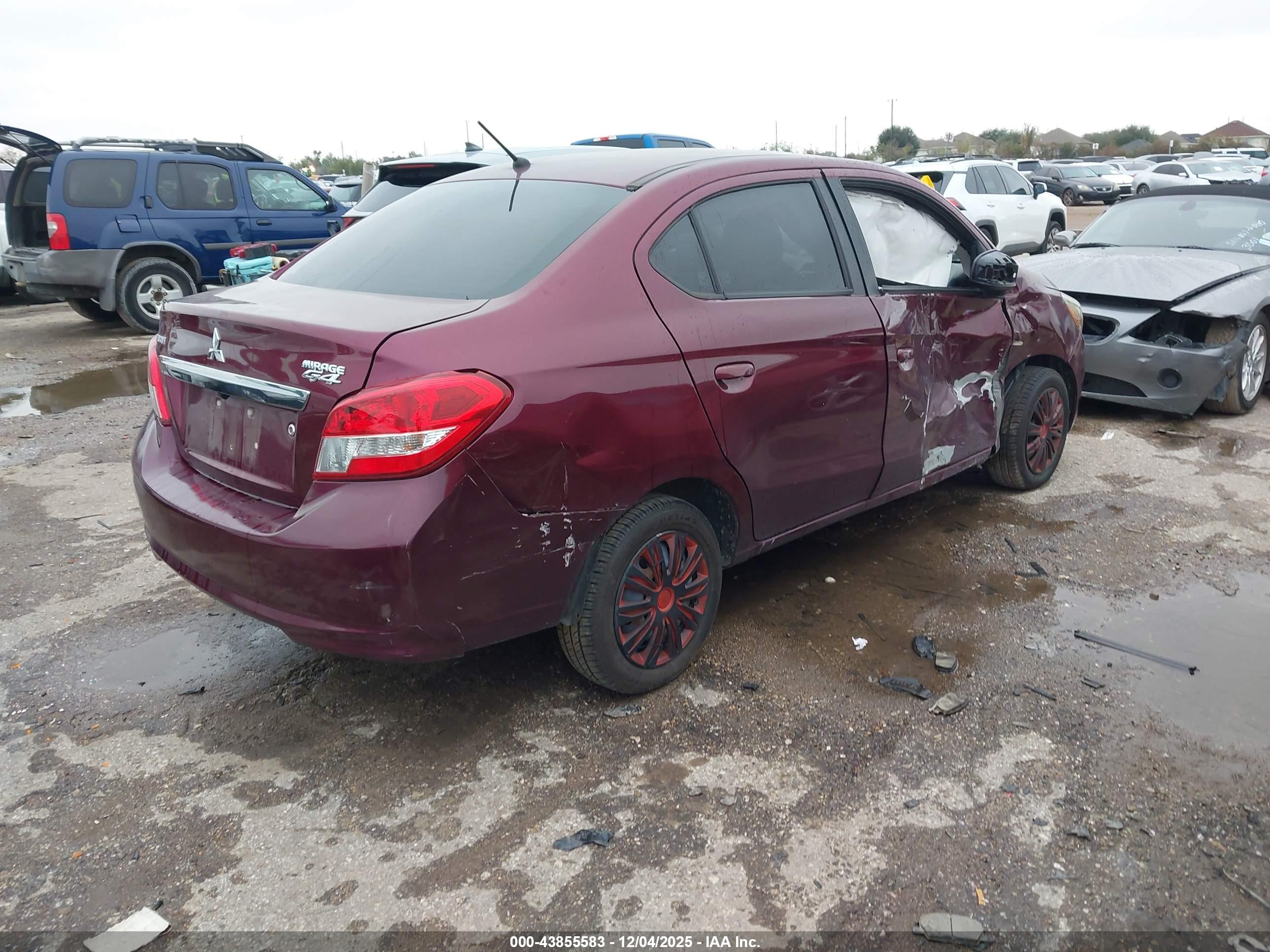 MITSUBISHI MIRAGE image 4