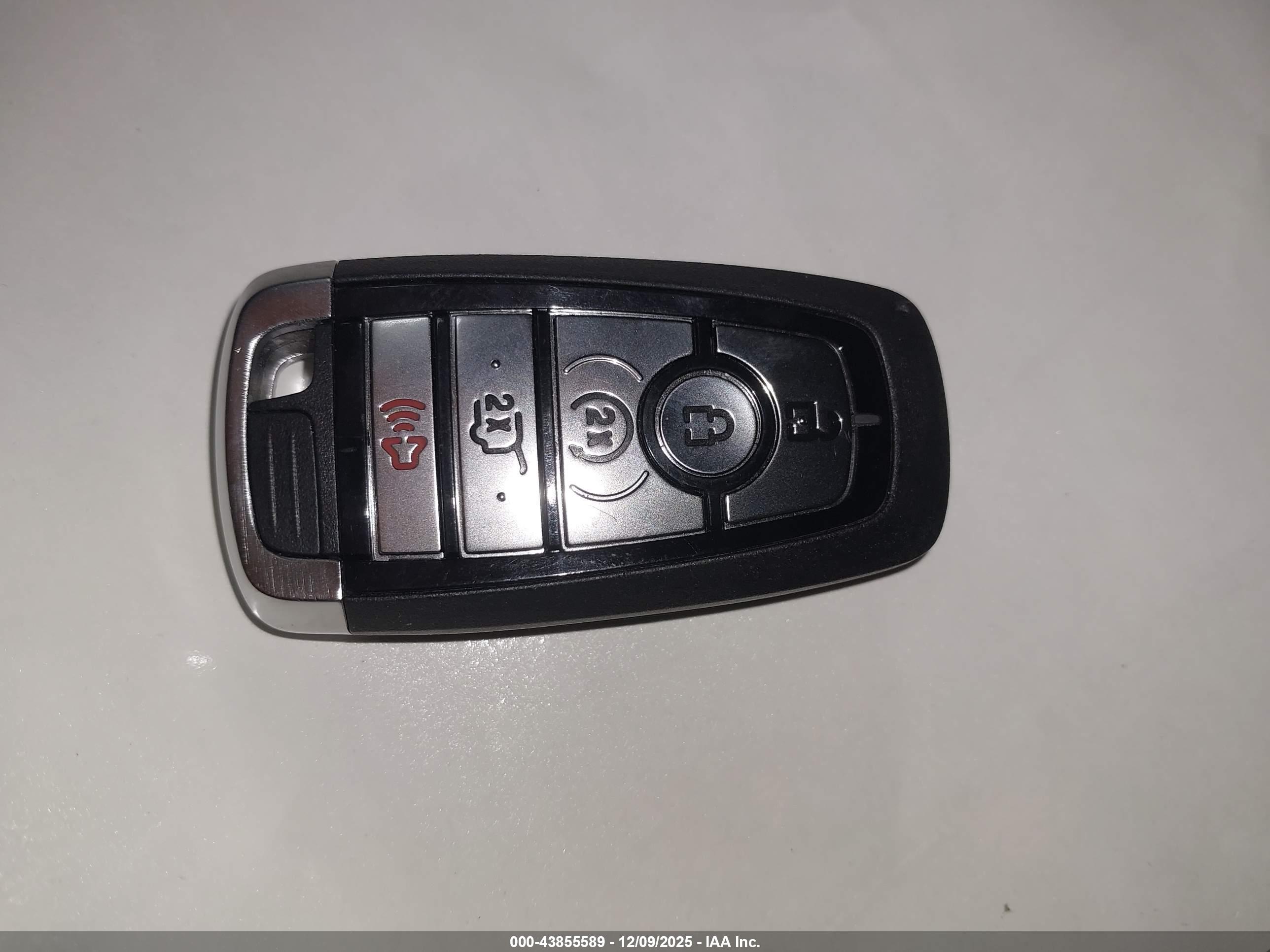 FORD EXPLORER image 11