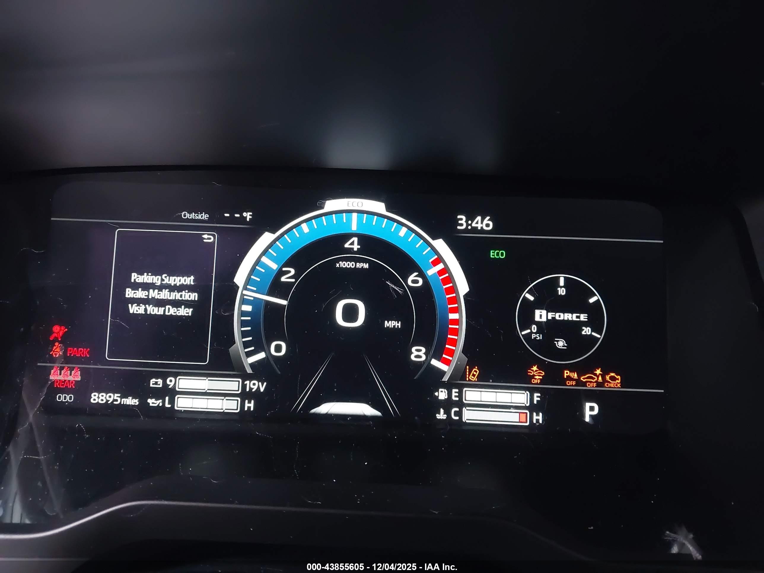 TOYOTA TUNDRA image 7
