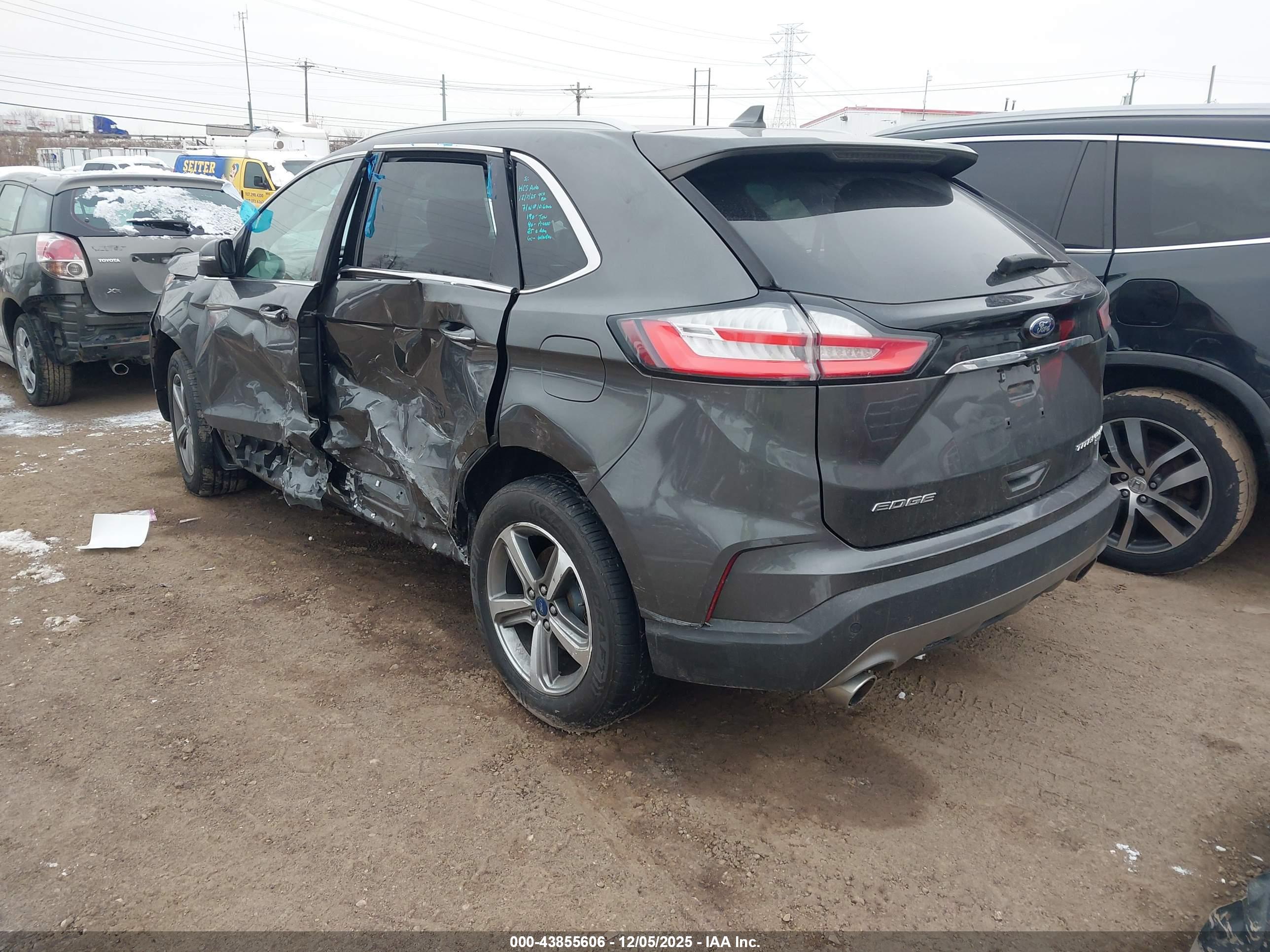 FORD EDGE image 3