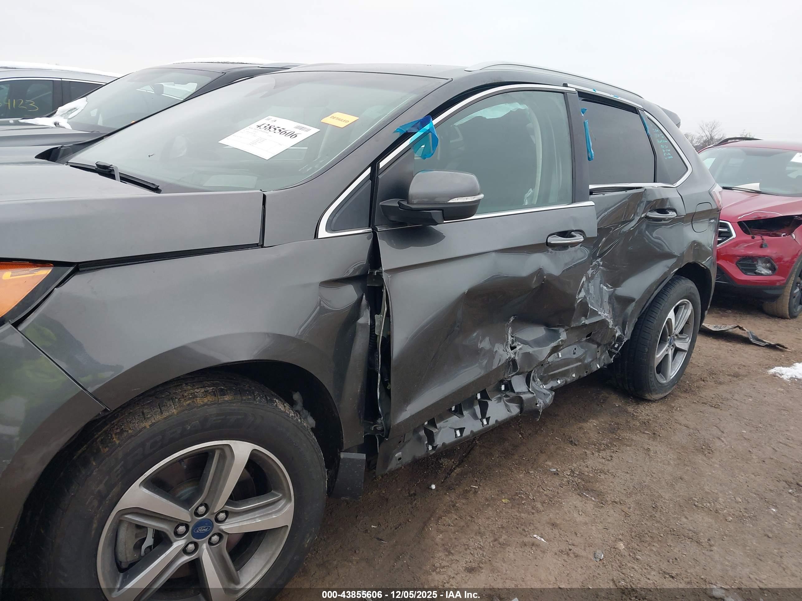 FORD EDGE image 6
