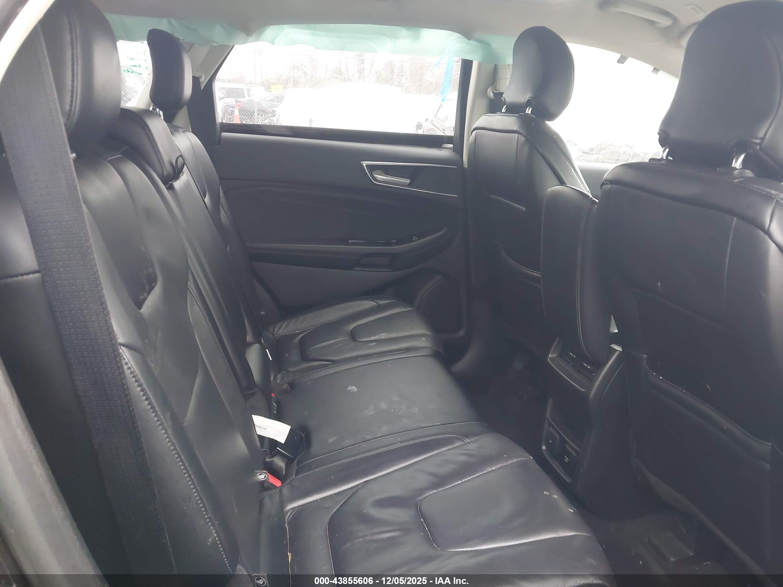 FORD EDGE image 8