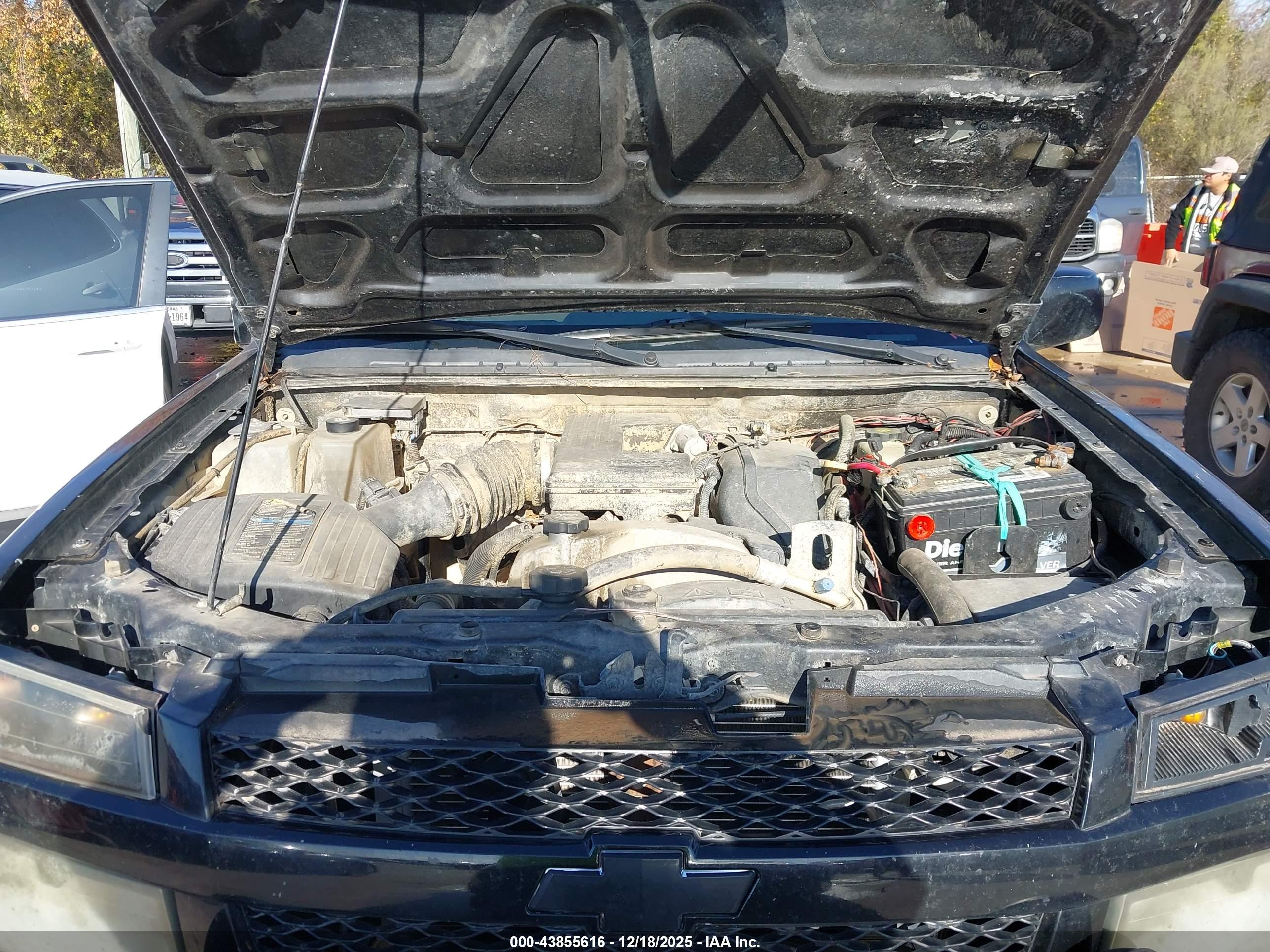 CHEVROLET COLORADO image 10