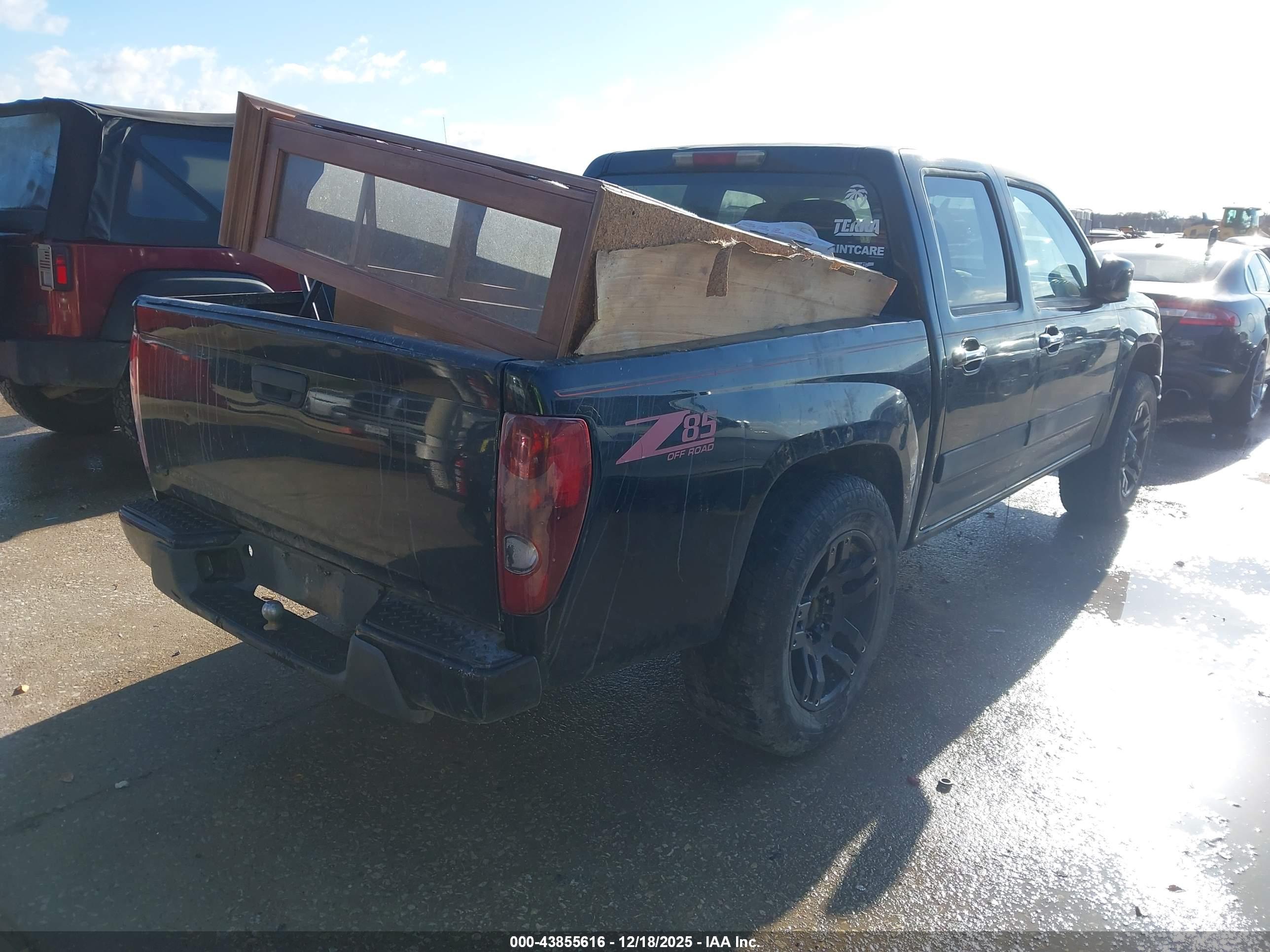 CHEVROLET COLORADO image 4