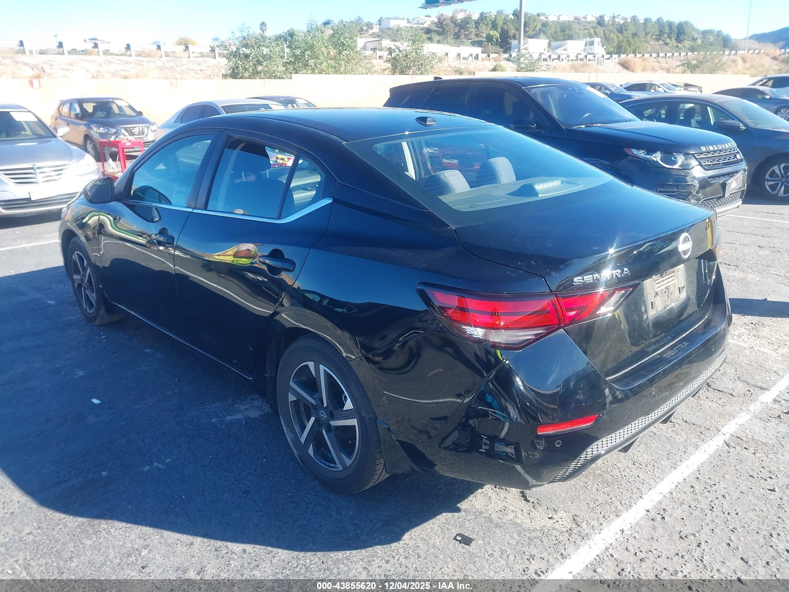 NISSAN SENTRA image 3