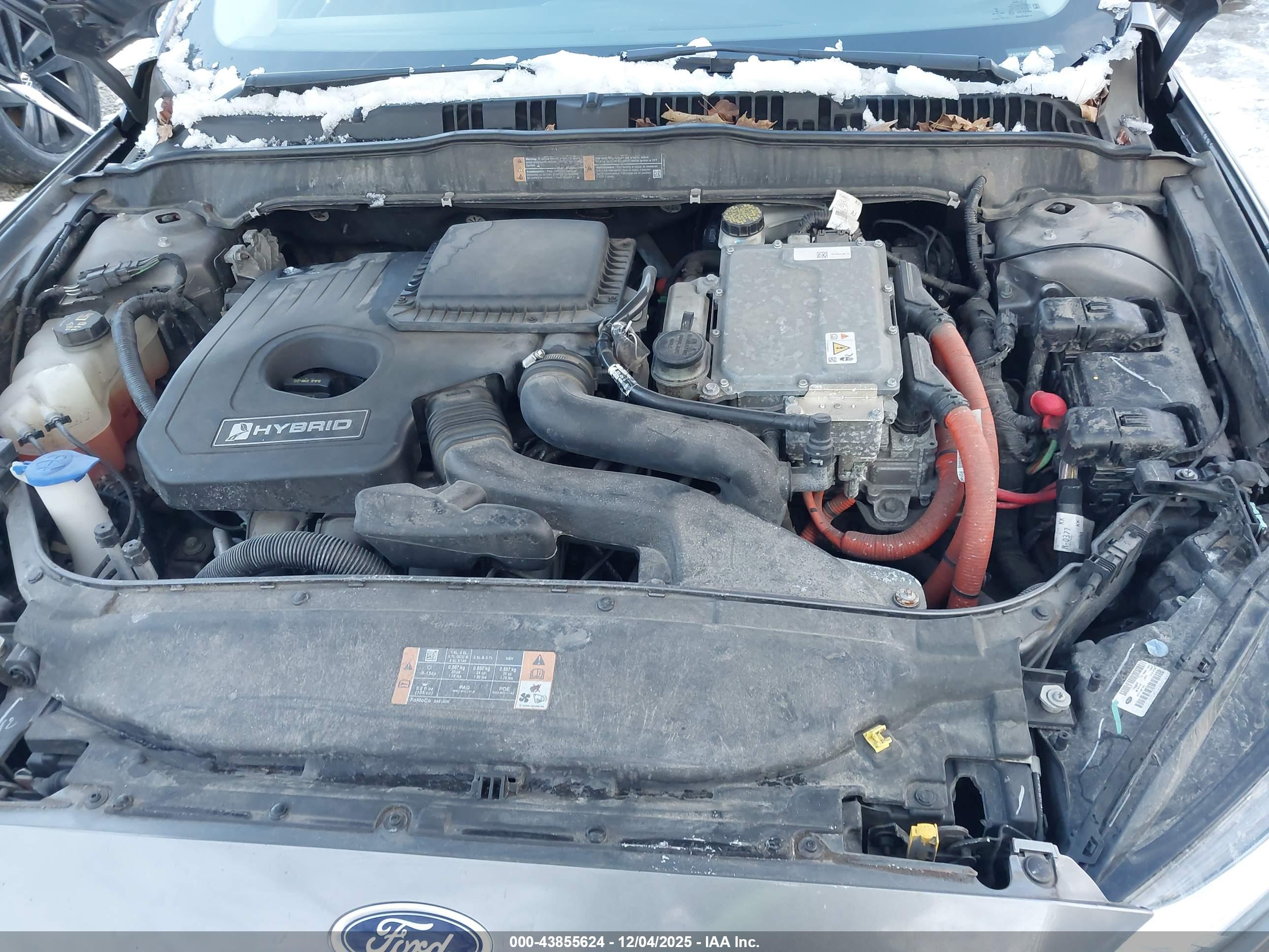 FORD FUSION image 10