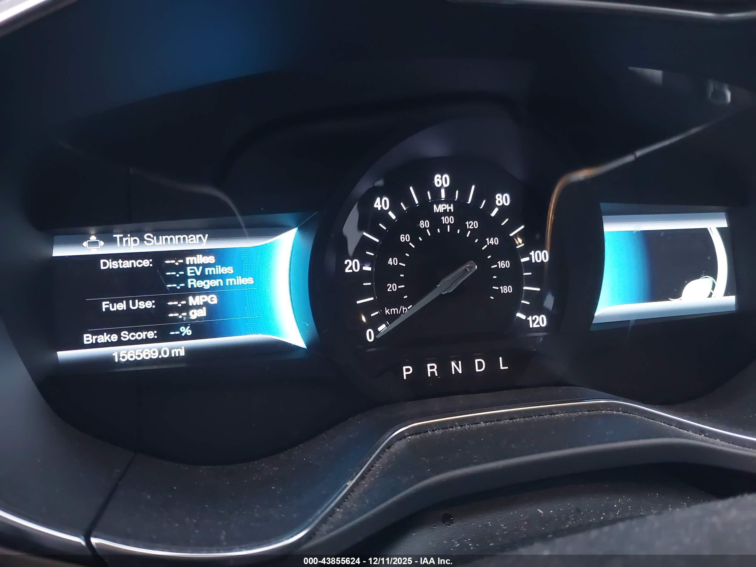 FORD FUSION image 7