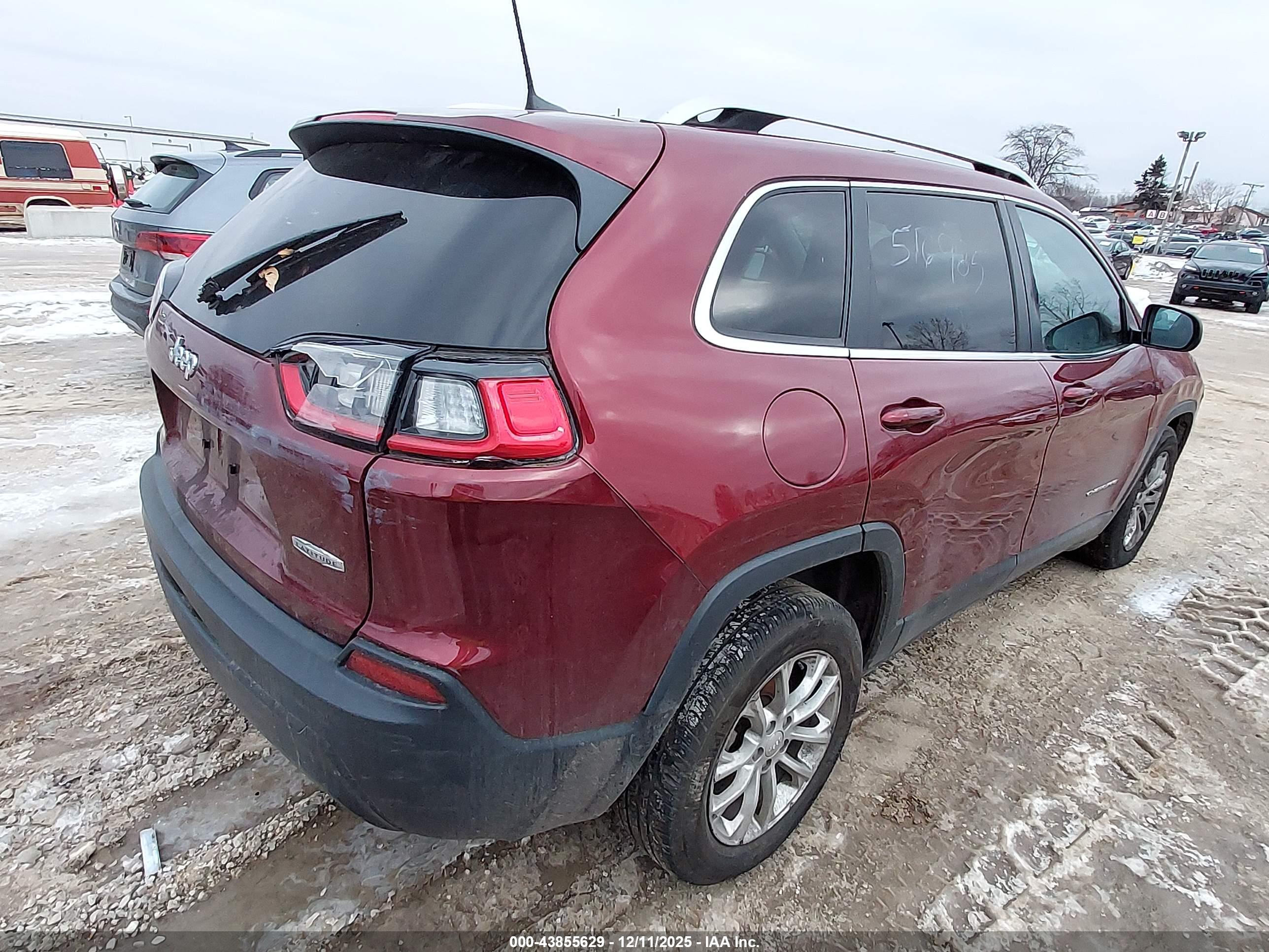 JEEP CHEROKEE image 4