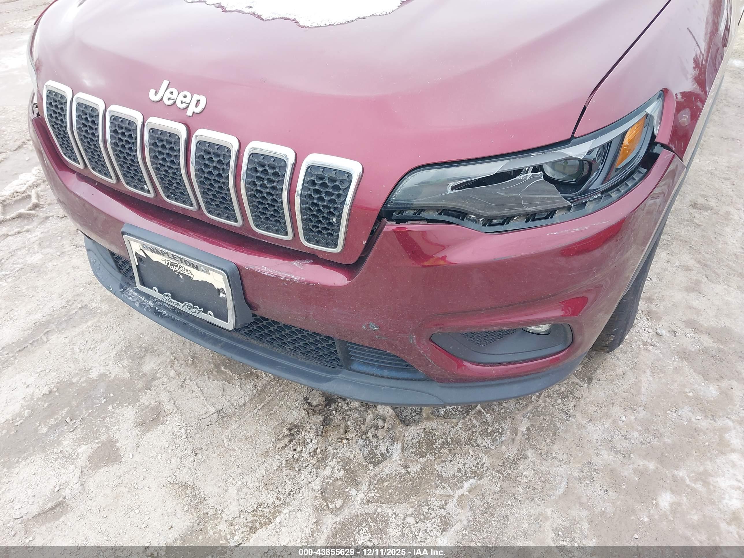 JEEP CHEROKEE image 6