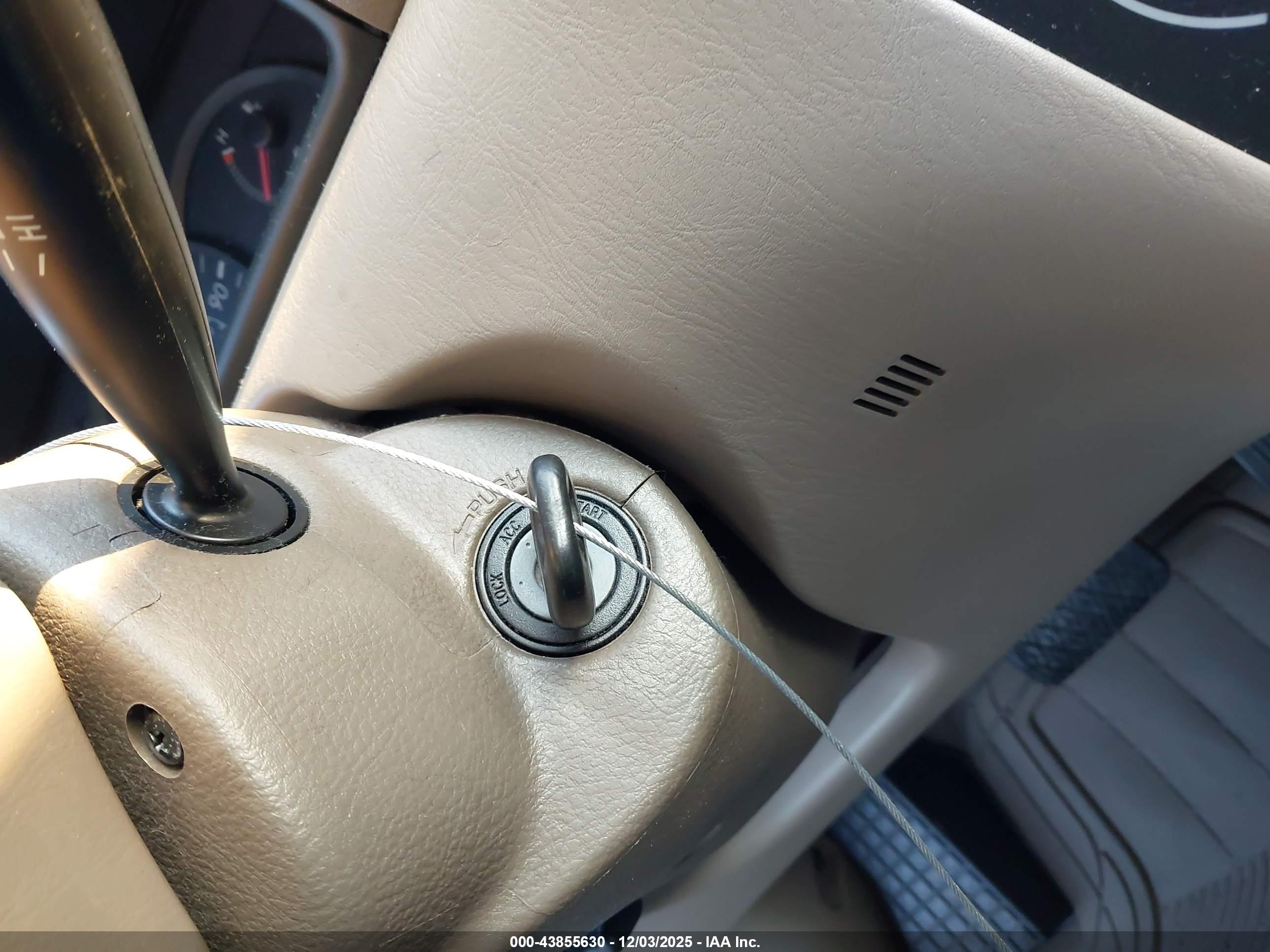 TOYOTA COROLLA image 11