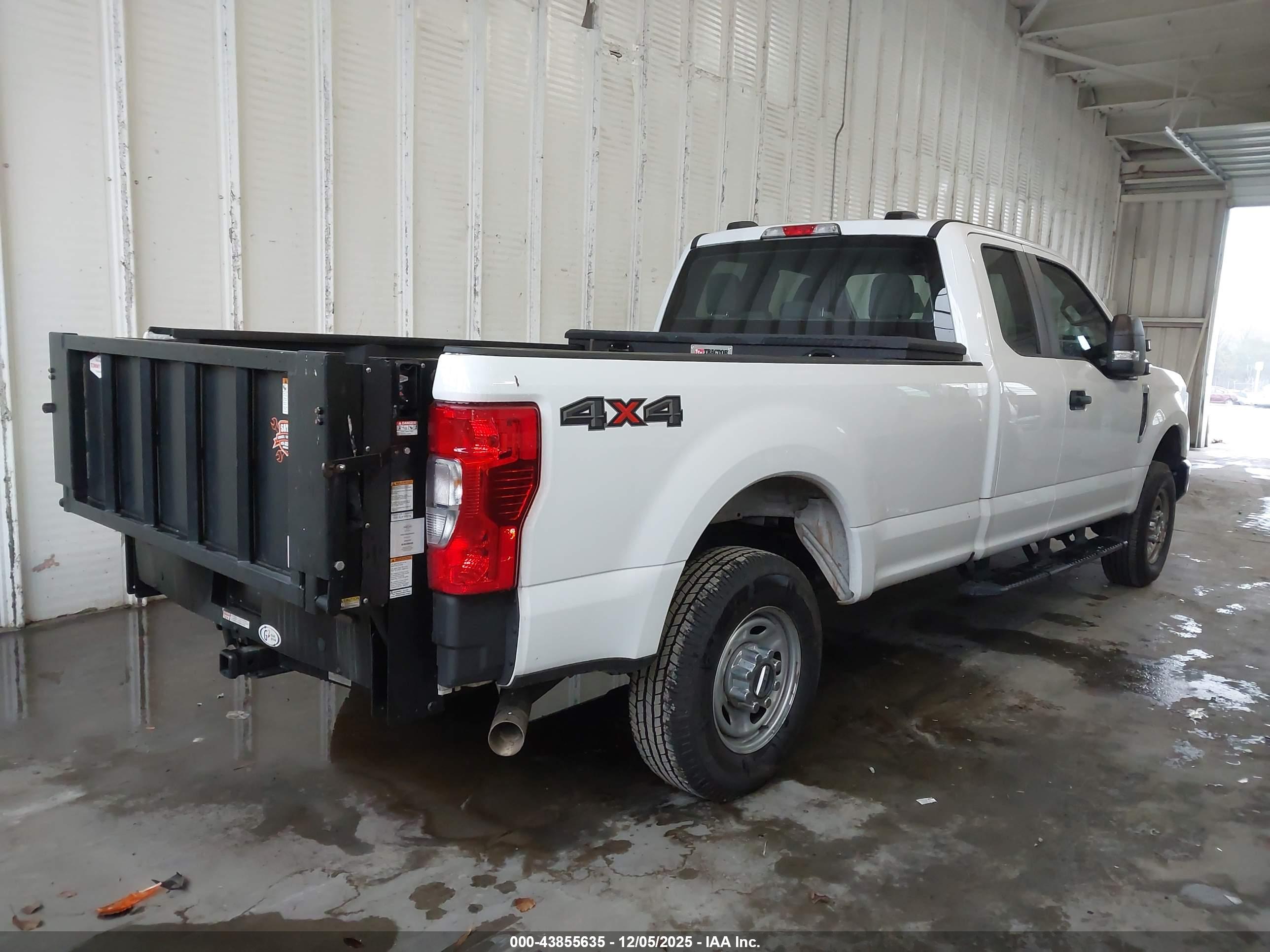 FORD F-250 image 4